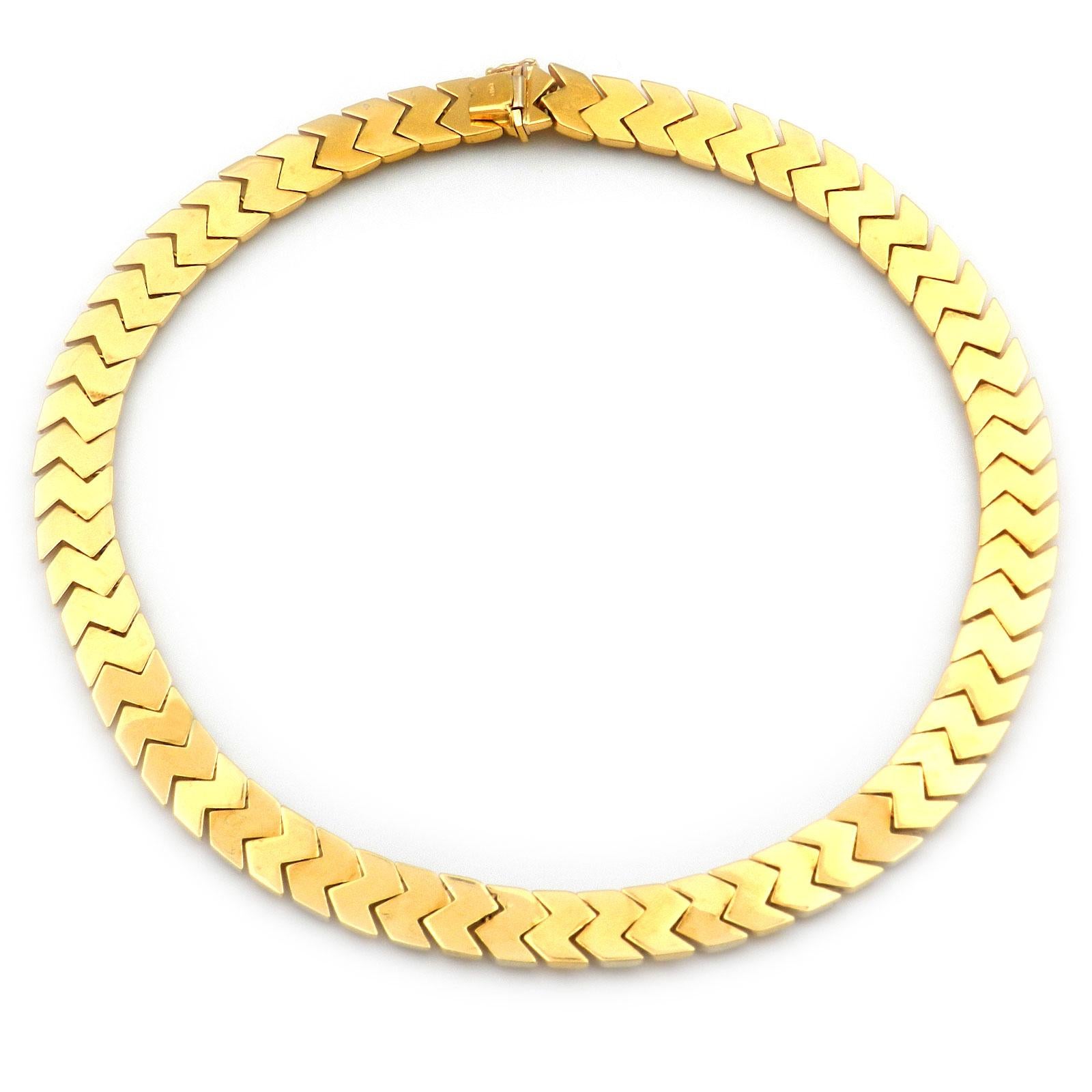 Modern 1 Carat Diamond 18K Gold Choker Necklace