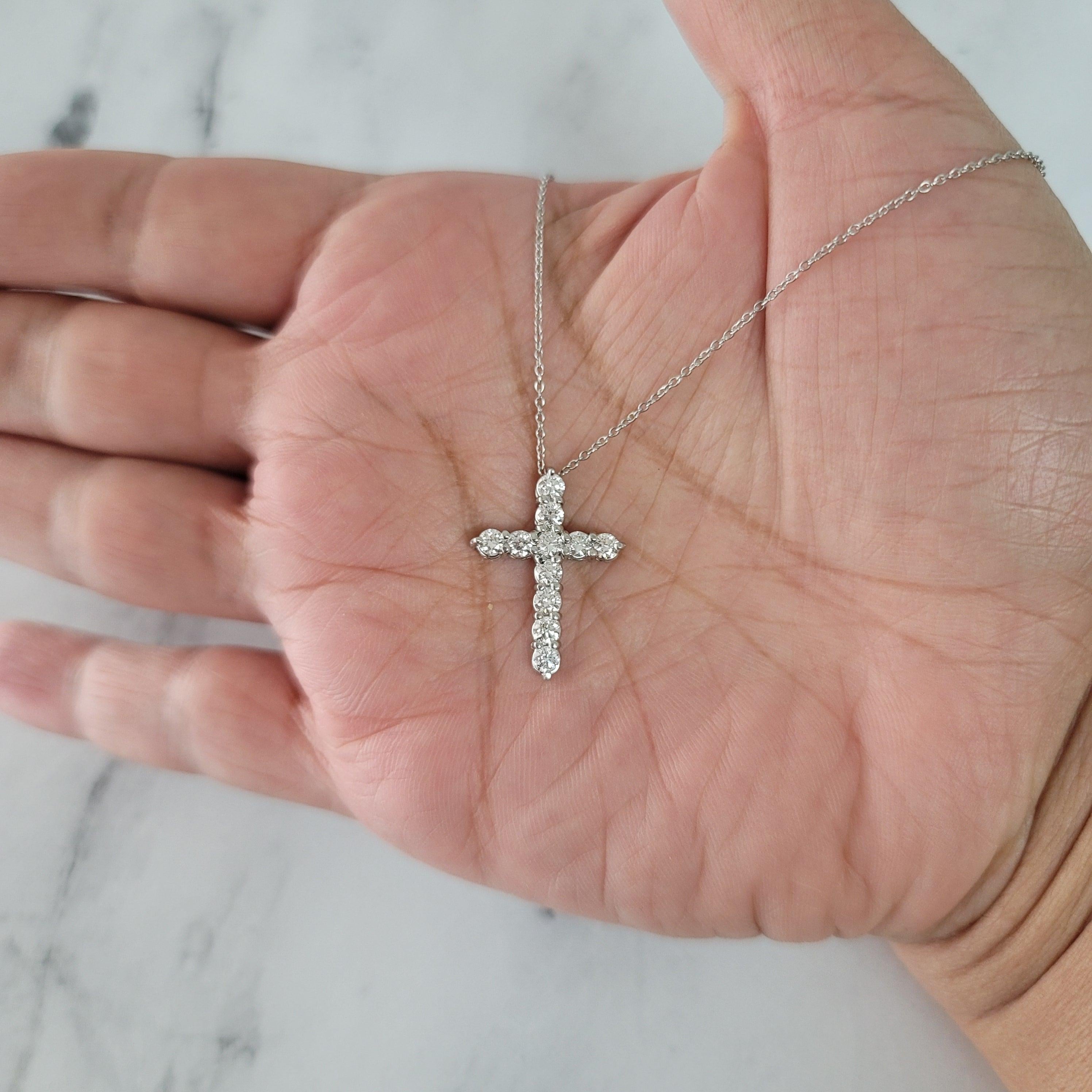 1 Karat  Diamant-Kreuz-Halskette 14k Weißgold im Zustand „Neu“ im Angebot in Sugar Land, TX