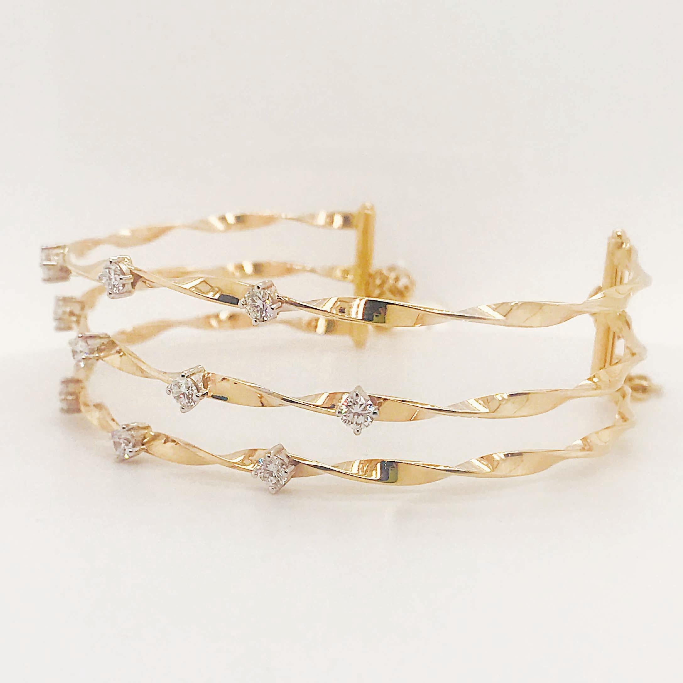 Taille ronde Bracelet manchette en or jaune 14 carats à 3 rangées de diamants de 1 carat, 1,00 carat en vente