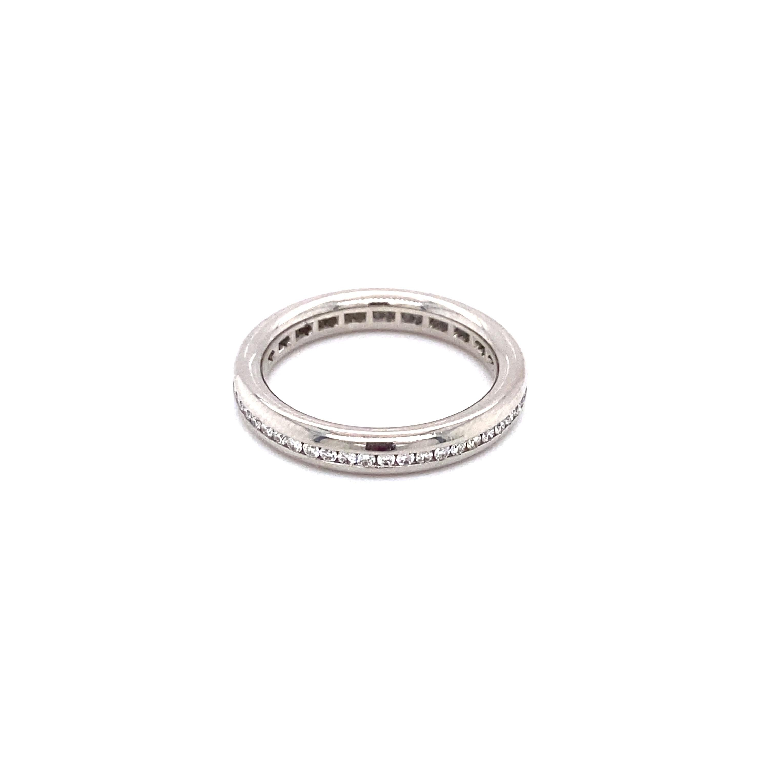 Taille ronde Bracelet d'éternité en platine avec diamants de 1 carat en vente