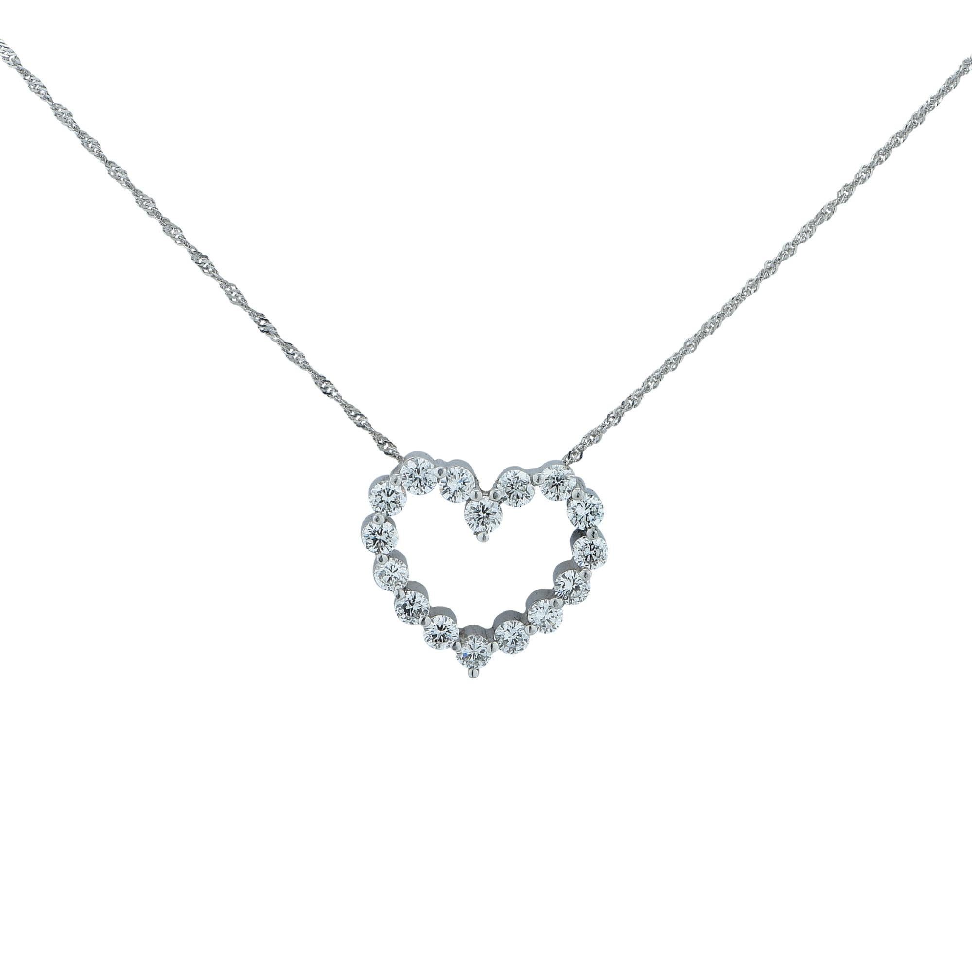 1 Carat Diamond Heart Platinum Necklace In Excellent Condition In Miami, FL