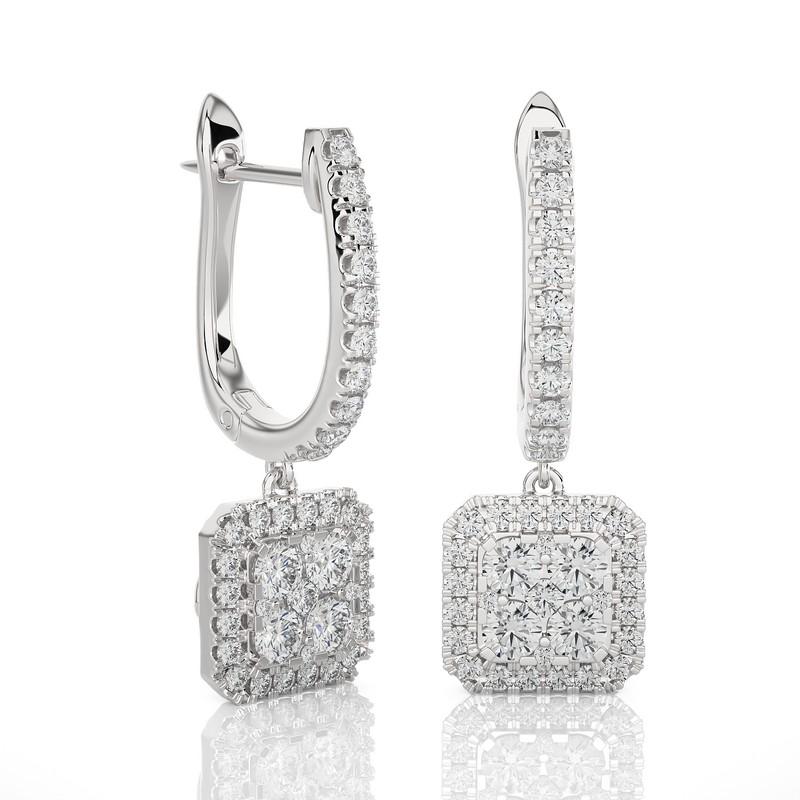 Les boucles d'oreilles à levier Moonlight Cushion Cluster sont un chef-d'œuvre radieux, fabriqué à partir de 3,41 grammes d'or blanc 14K. Ces boucles d'oreilles présentent une grappe de 78 excellents diamants ronds, totalisant 1 carat. Le design est