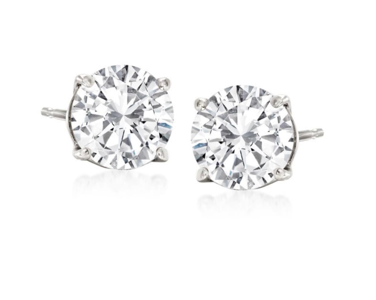 1 Carat Each Solitaire Diamond Total Diamond 2.04 Carat Earring 14 Karat Gold In Excellent Condition In New York, NY