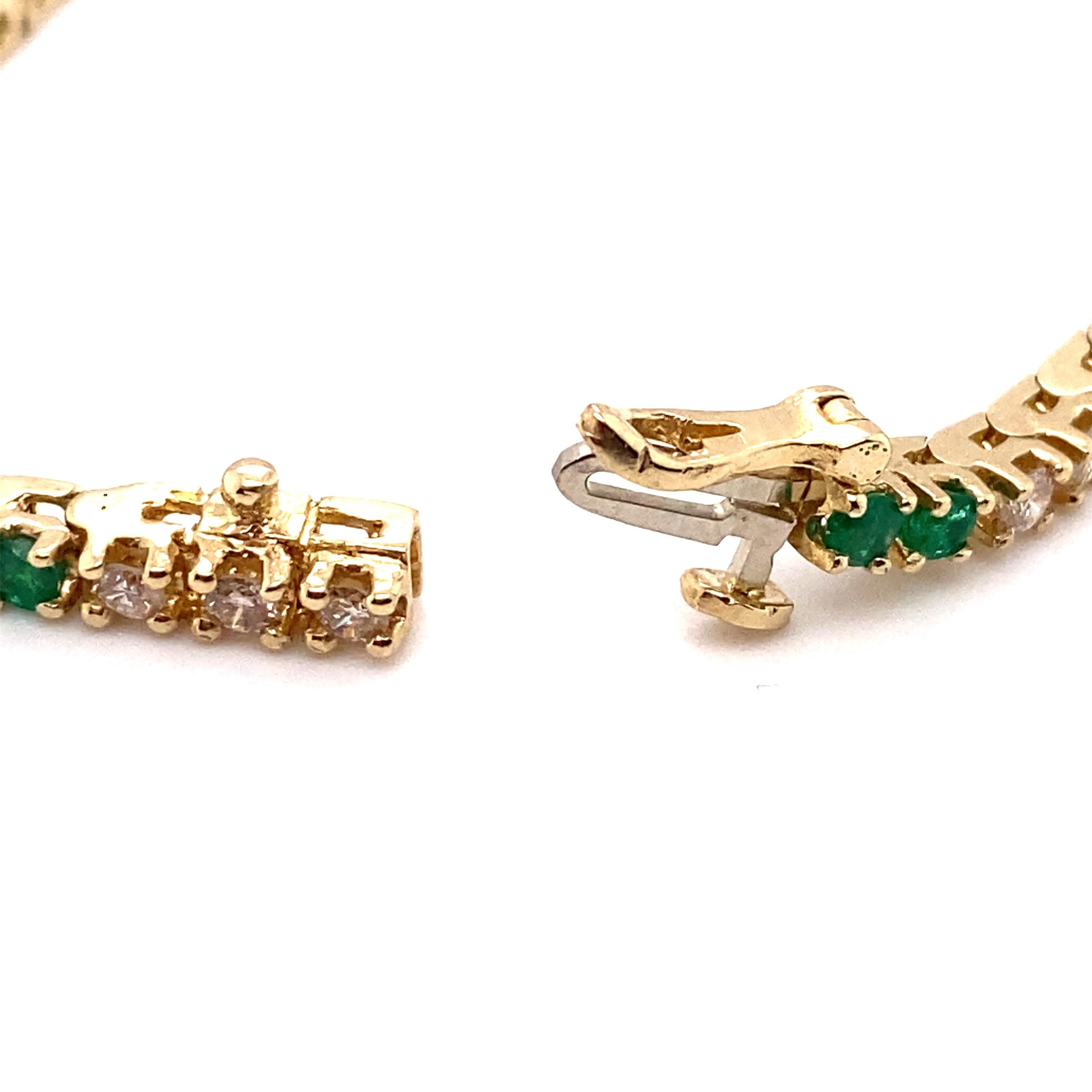 1 Carat Emerald and 1 Carat Diamond Tennis Bracelet in 14 Karat Gold In Excellent Condition For Sale In Atlanta, GA