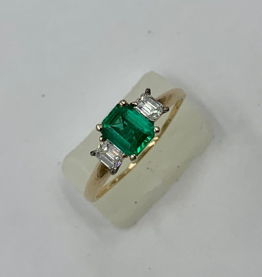 1 Karat Smaragd Diamant Ring 14 Karat Gold Antik Verlobung Hochzeit im Zustand „Gut“ in New York, NY