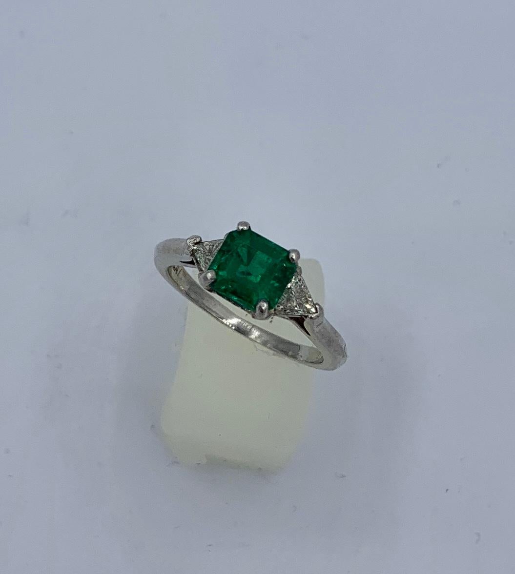 1 Carat Emerald Trillion Cut Diamond Platinum Ring Antique Engagement Wedding For Sale 2