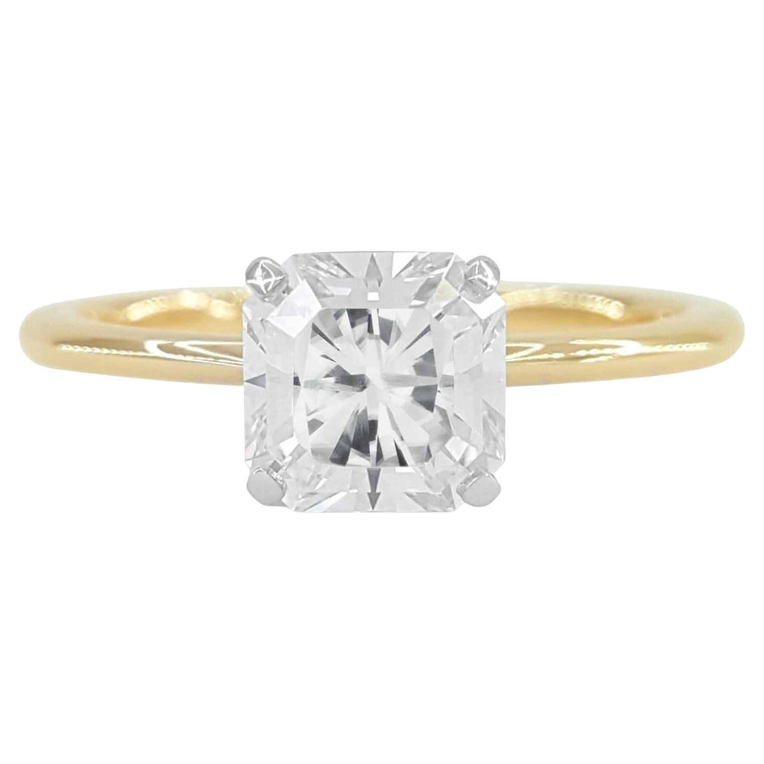 1 Carat F Color VS Clarity Square Radiant Cut Diamond Solitaire Ring For Sale