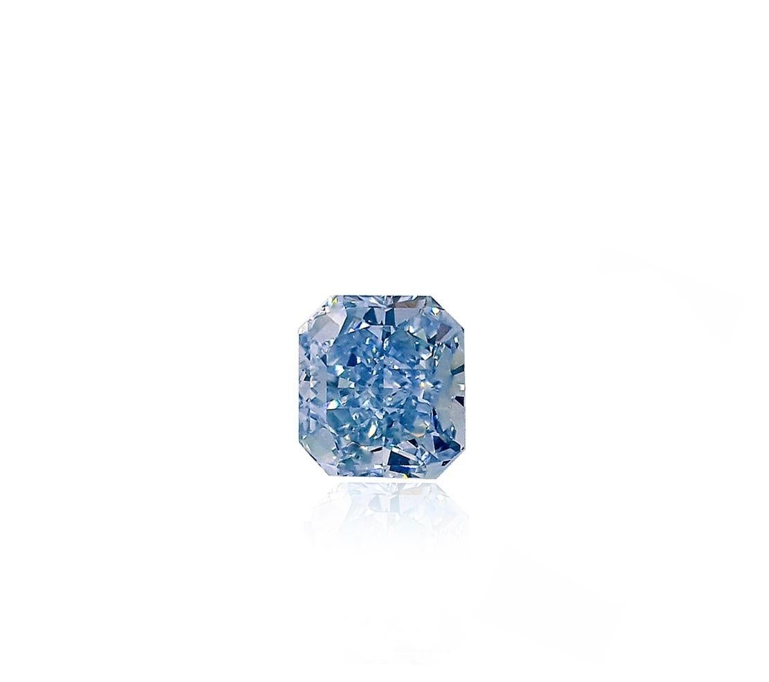 1 Carat Fancy Blue Diamond Cocktail Ring, GIA Certified For Sale 2