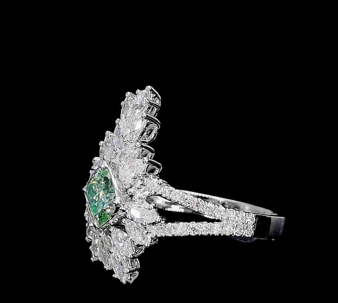 Women's 1 Carat Fancy Green Diamond Ring SI Clarity AGL Certified For Sale