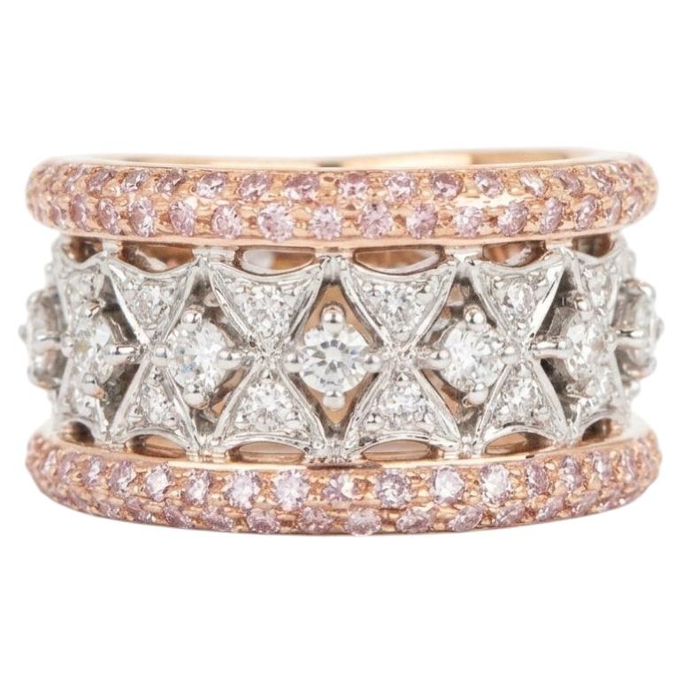 Eleganter breiter Ring aus 18-karätigem Roségold mit rosa und weißen Diamanten