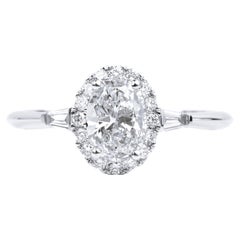 1 Carat G VS Oval Cut Diamond Engagement Cocktail Ring with Baguette Diamonds