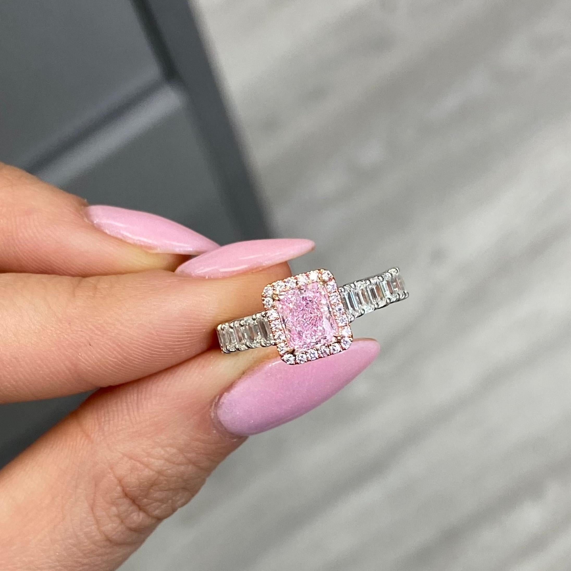 1 Karat GIA Light Pink Diamond Ring (Radiantschliff) im Angebot
