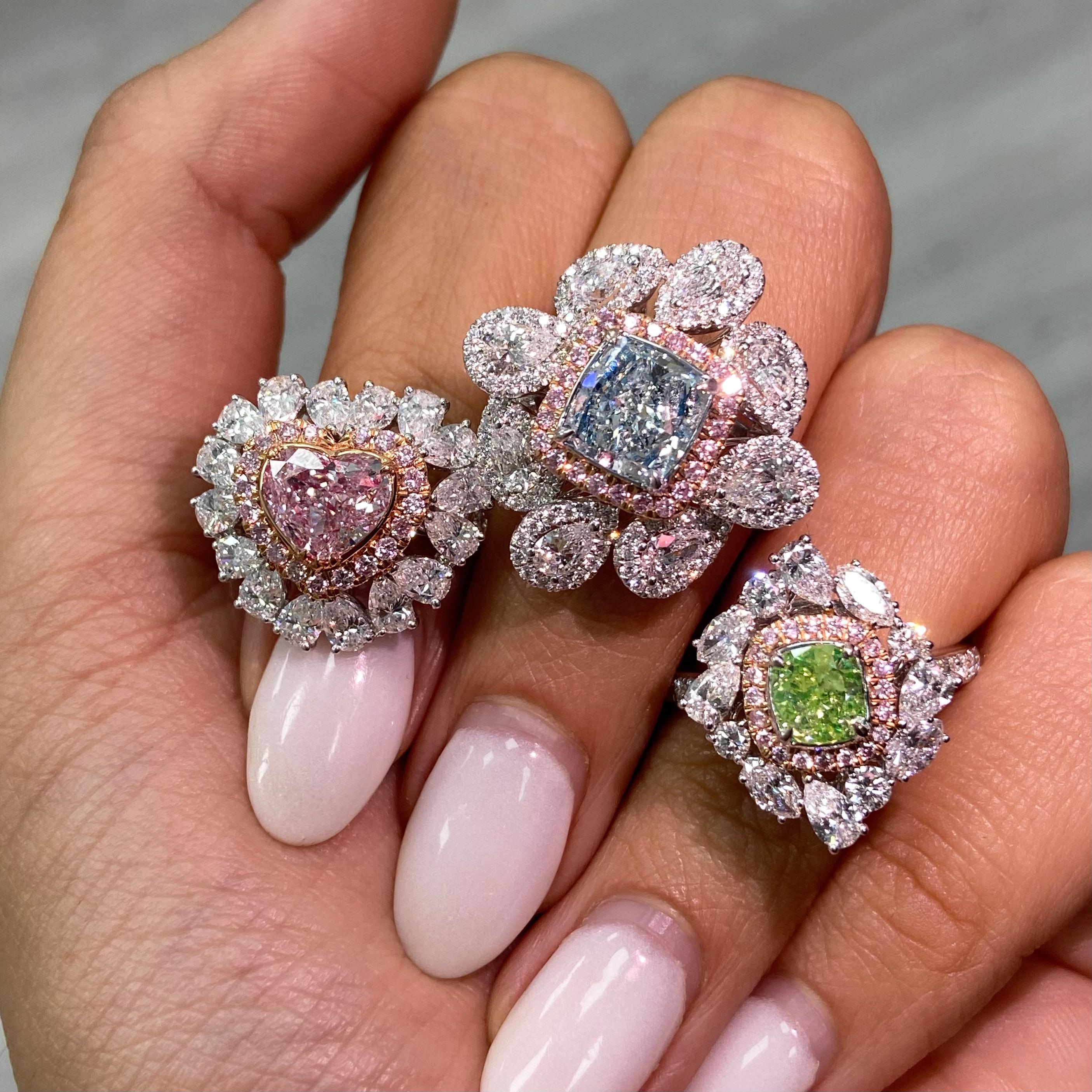 1 Carat Intense Yellow-Green Cushion Cut Diamond Cocktail Ring 3