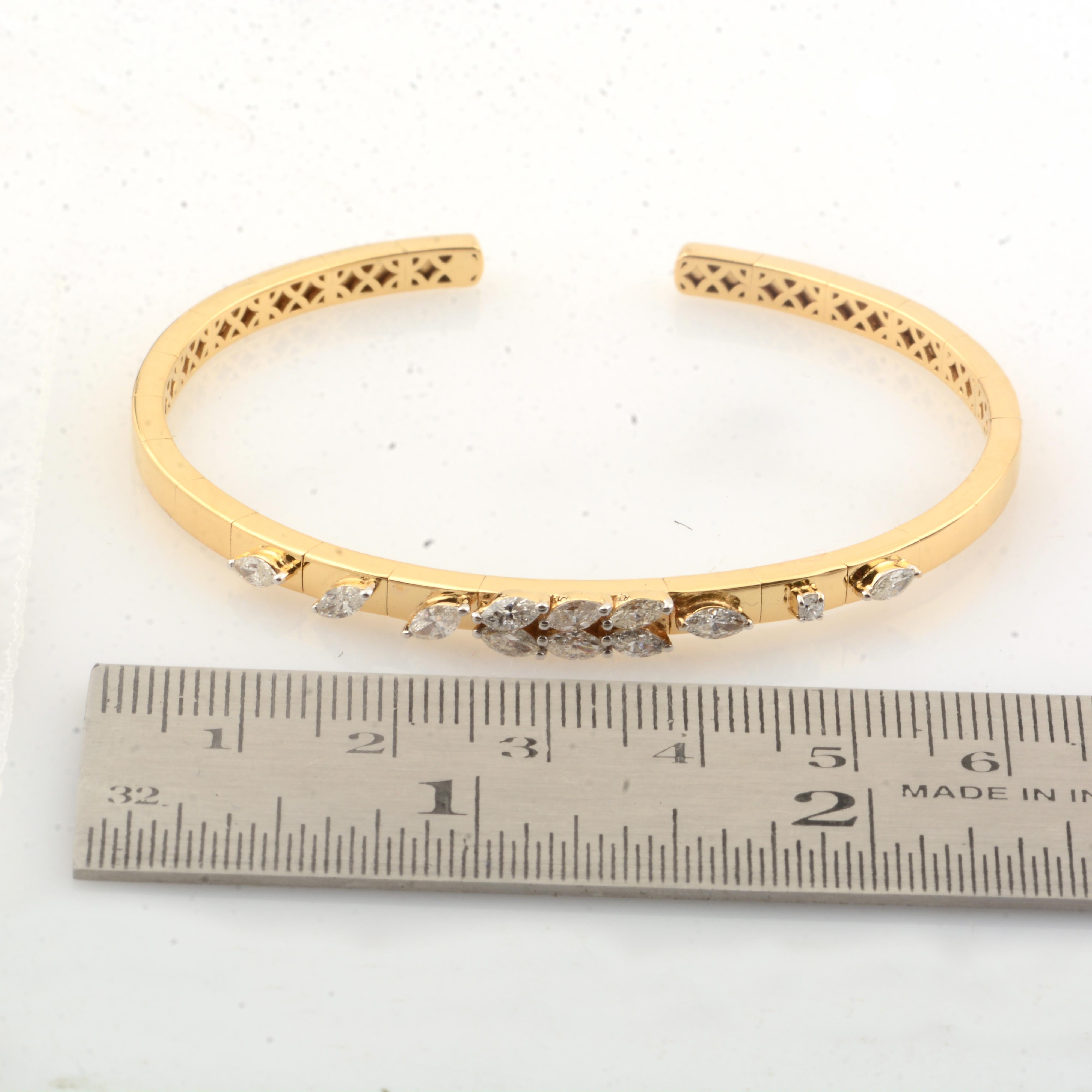 1 Carat Marquise Diamond Cuff Bangle Bracelet 18 Karat Yellow Gold Fine Jewelry (Marquiseschliff) im Angebot