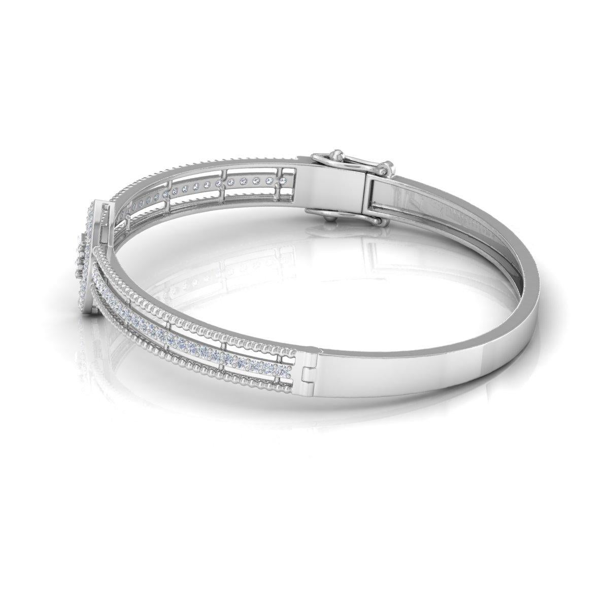 Fabriqué en or 18 carats, ce bracelet exquis est serti de 1 carat de diamants étincelants.

Suivez la vitrine de Spectrum Jewels pour découvrir la dernière collection et les pièces exclusives. Spectrum Jewels est fièrement classé parmi les meilleurs