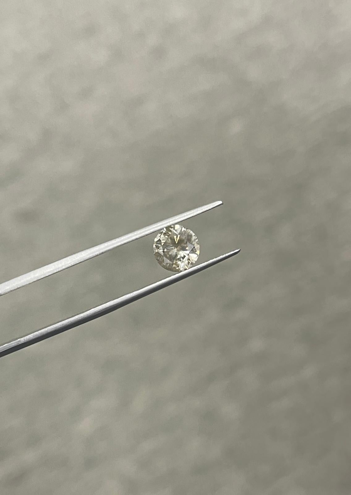 HOLIDAY SALE 1 Carat Natural Fancy Dark Yellow Brown Round Loose Diamond In New Condition For Sale In Great Neck Plaza, NY