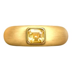 1 Carat Natural Yellow SriLanka Sapphire 18 Karat Yellow Gold Ring Tuxedo by D. A.