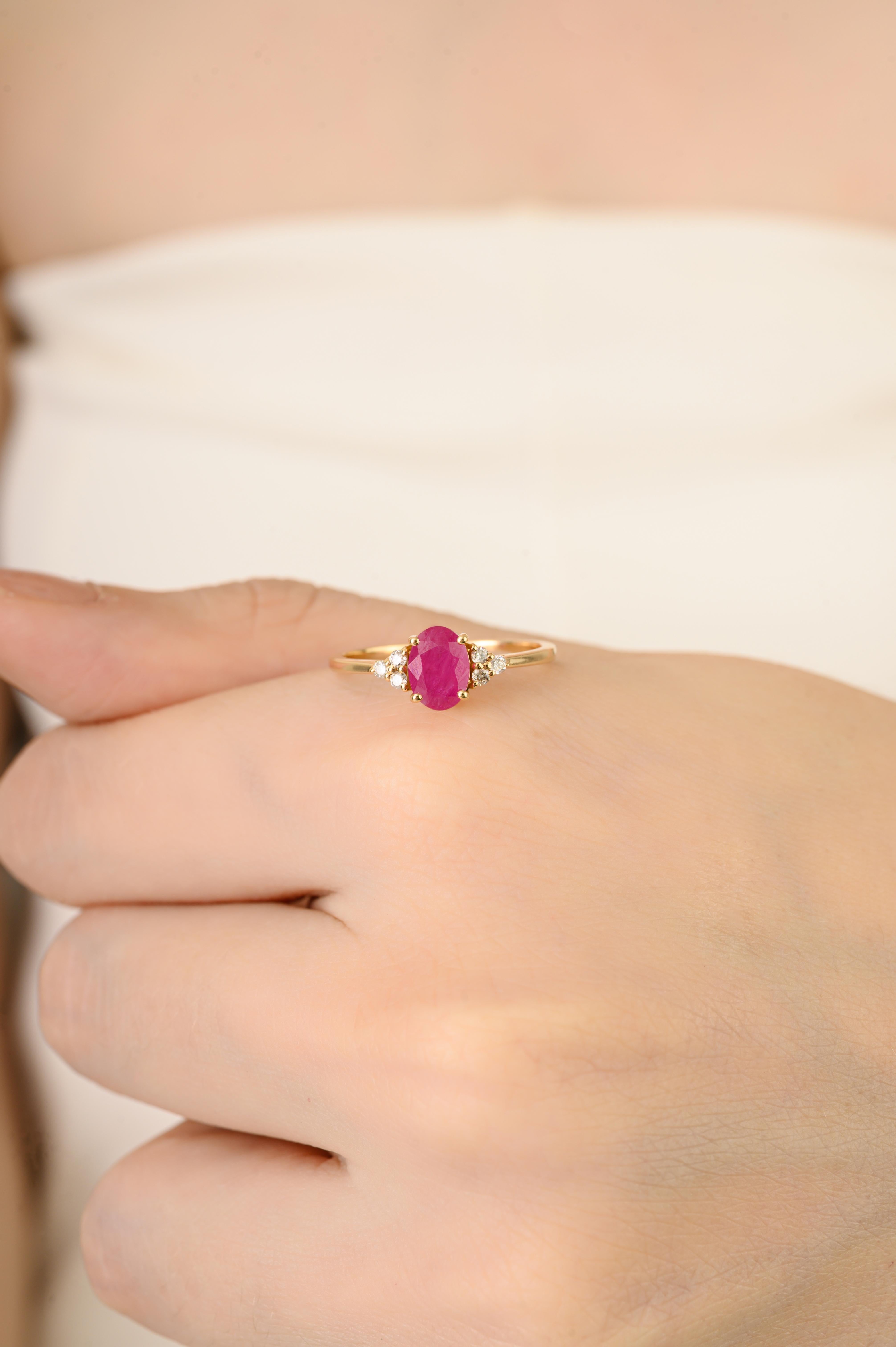 En vente :  Bague en or jaune 14 carats ornée d'un rubis naturel de taille ovale et d'un diamant Bijoux fins 2