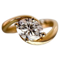 1 Carat Oval Statement Brilliant White 14K Gold Classic Charm High Jewellery