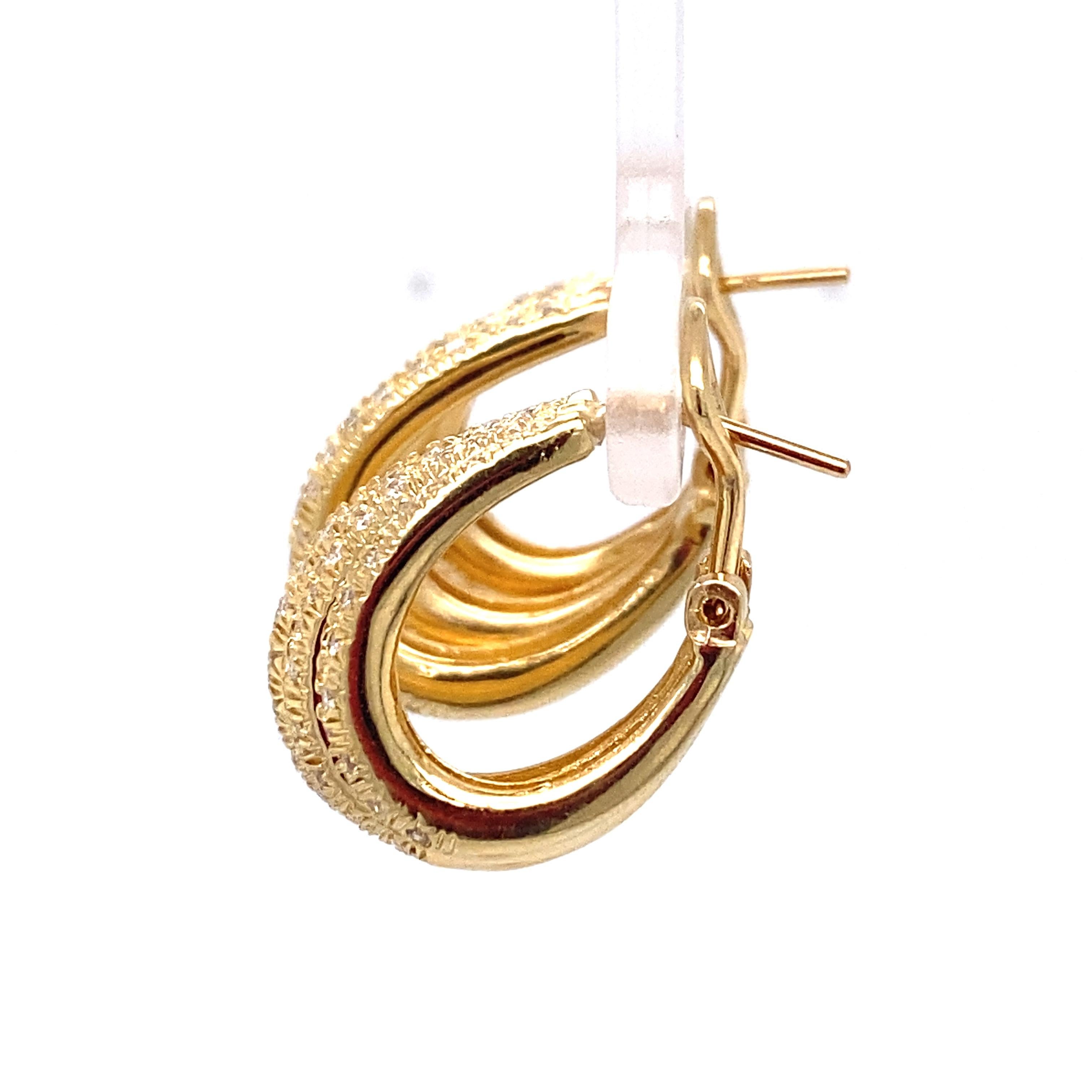 Retro 1 Carat Pavé Diamond Three Row Graduated Hoop Earrings in 18 Karat Gold For Sale