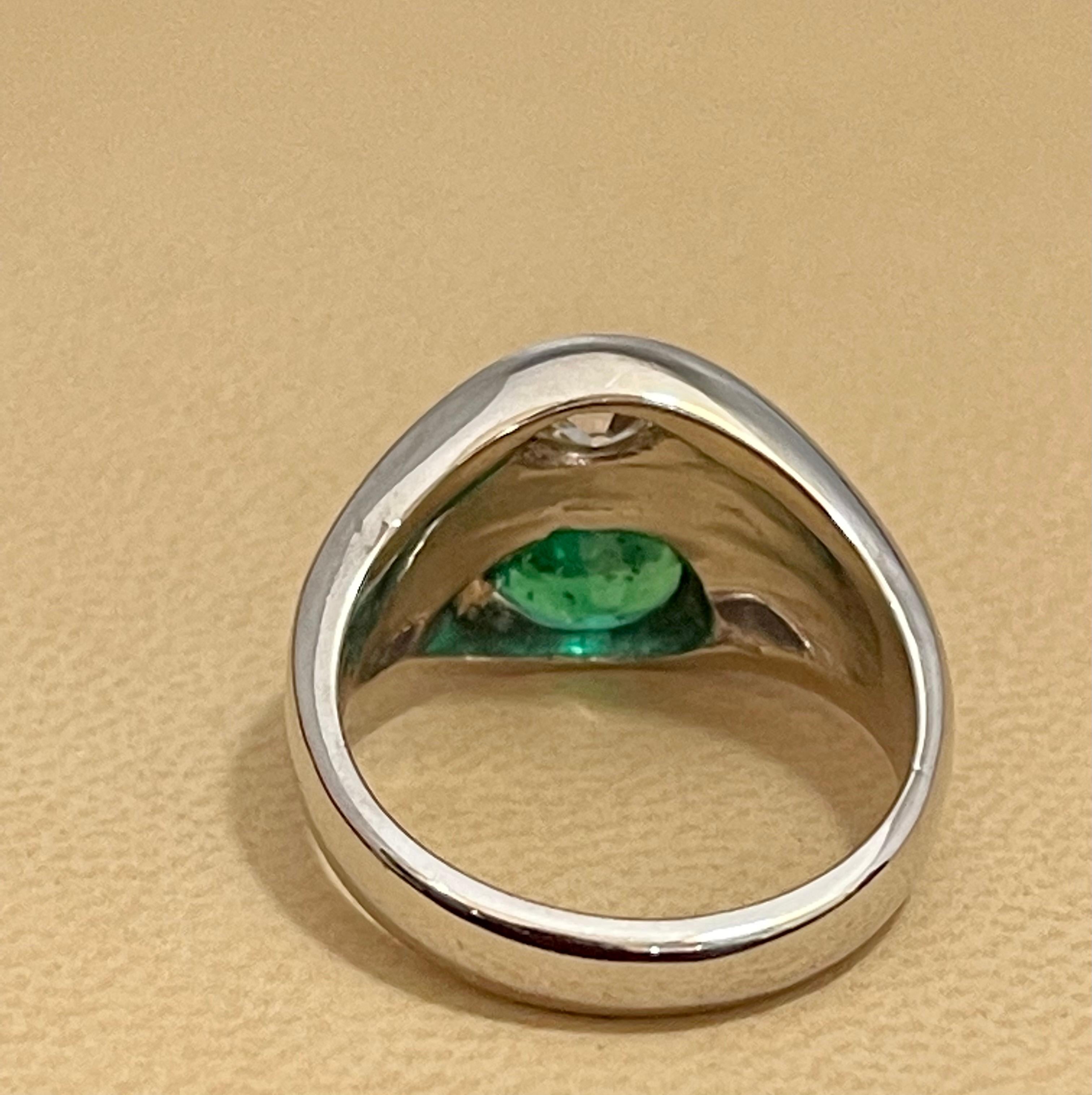 1 Carat Pear Cut Emerald and 0.8ct Diamond Ring 14 Karat White Gold 7