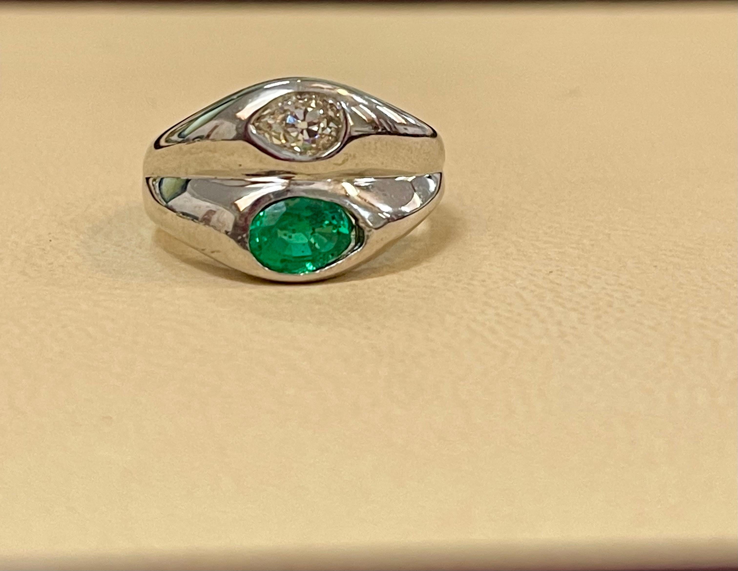 1 Carat Pear Cut Emerald and 0.8ct Diamond Ring 14 Karat White Gold 10