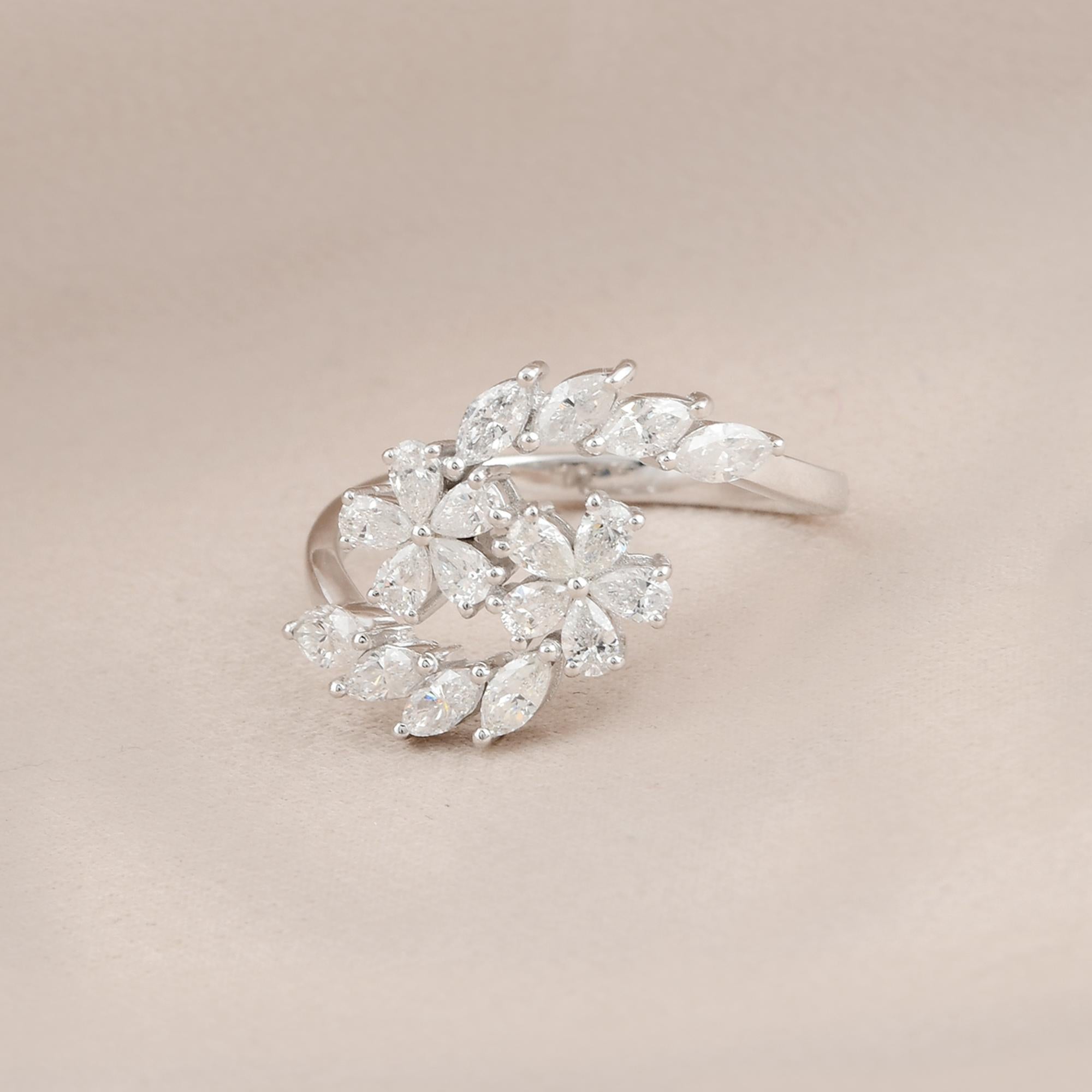Modern 1 Carat Pear & Marquise Diamond Flower Ring 14 Karat White Gold Fine Jewelry For Sale