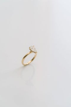 1 Carat Pear Statement Brilliant White 14K White Gold Pure Sophistication