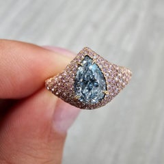 1 Carat Pear Diamond Ring Statement Fancy blue green White Gold Colour-Collector