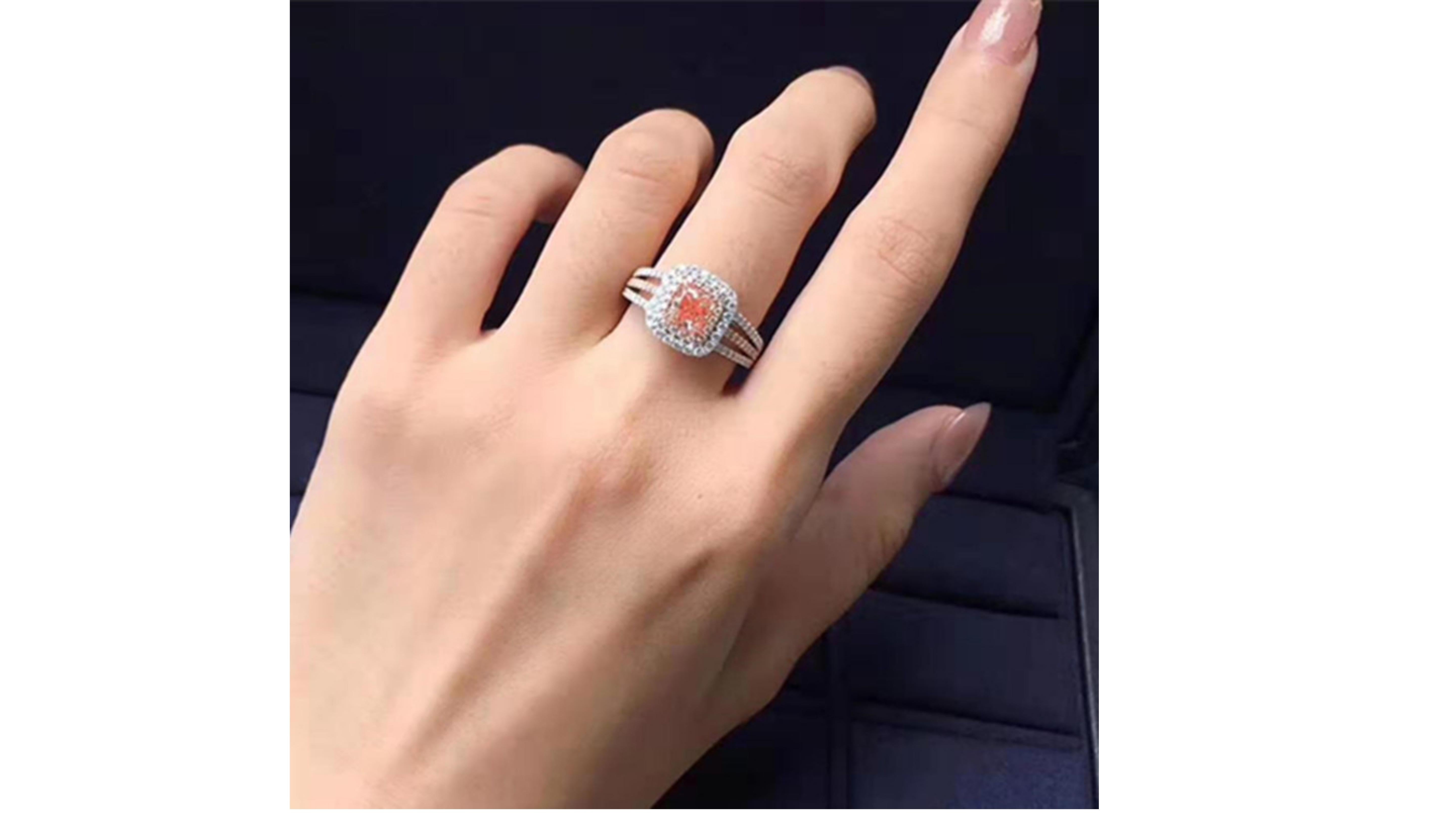 Contemporary 1 Carat Pink Diamond ring 18 Karat White Gold For Sale