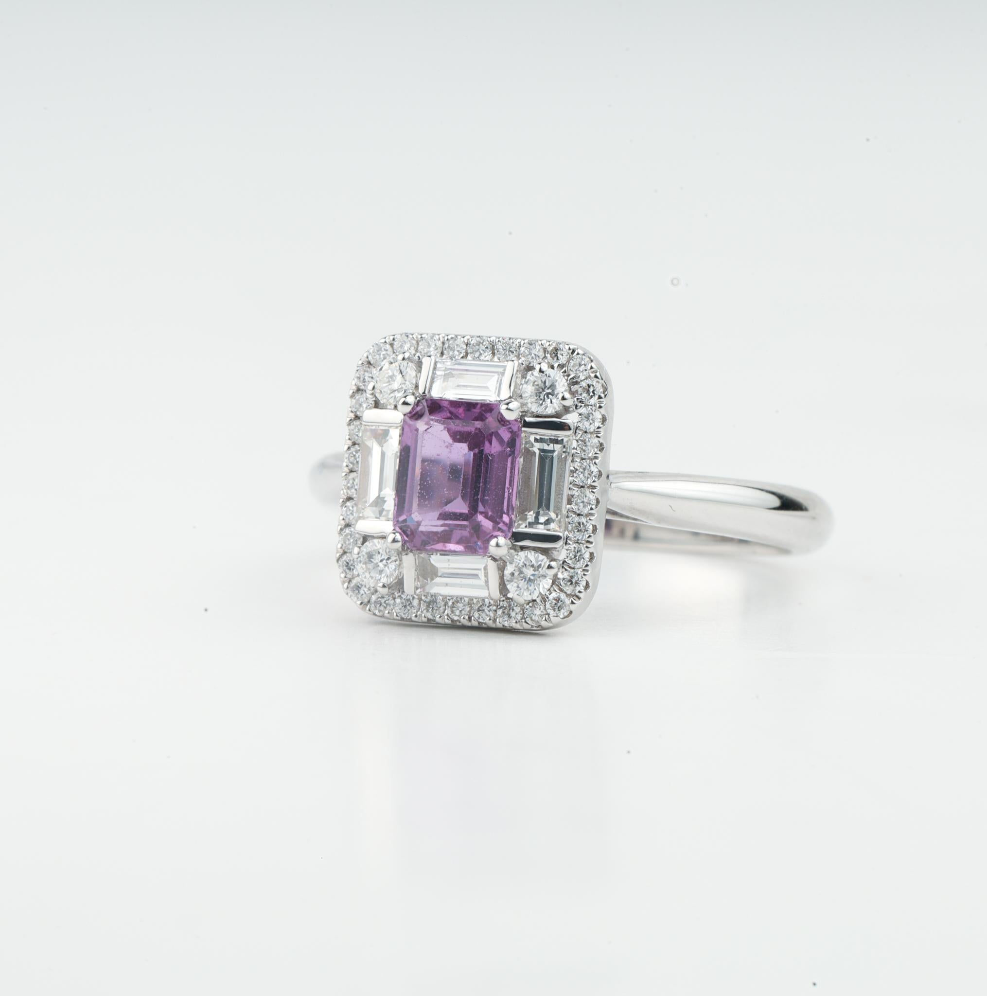 1 Carat Pink Sapphire Diamond Cocktail Engagement Ring in 18k White Gold In New Condition For Sale In Jaipur, RJ