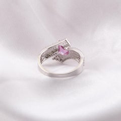 1 Carat Pink Sapphire Gemstone 0.48 Carat SI/H Diamond Ring 18 Karat White Gold