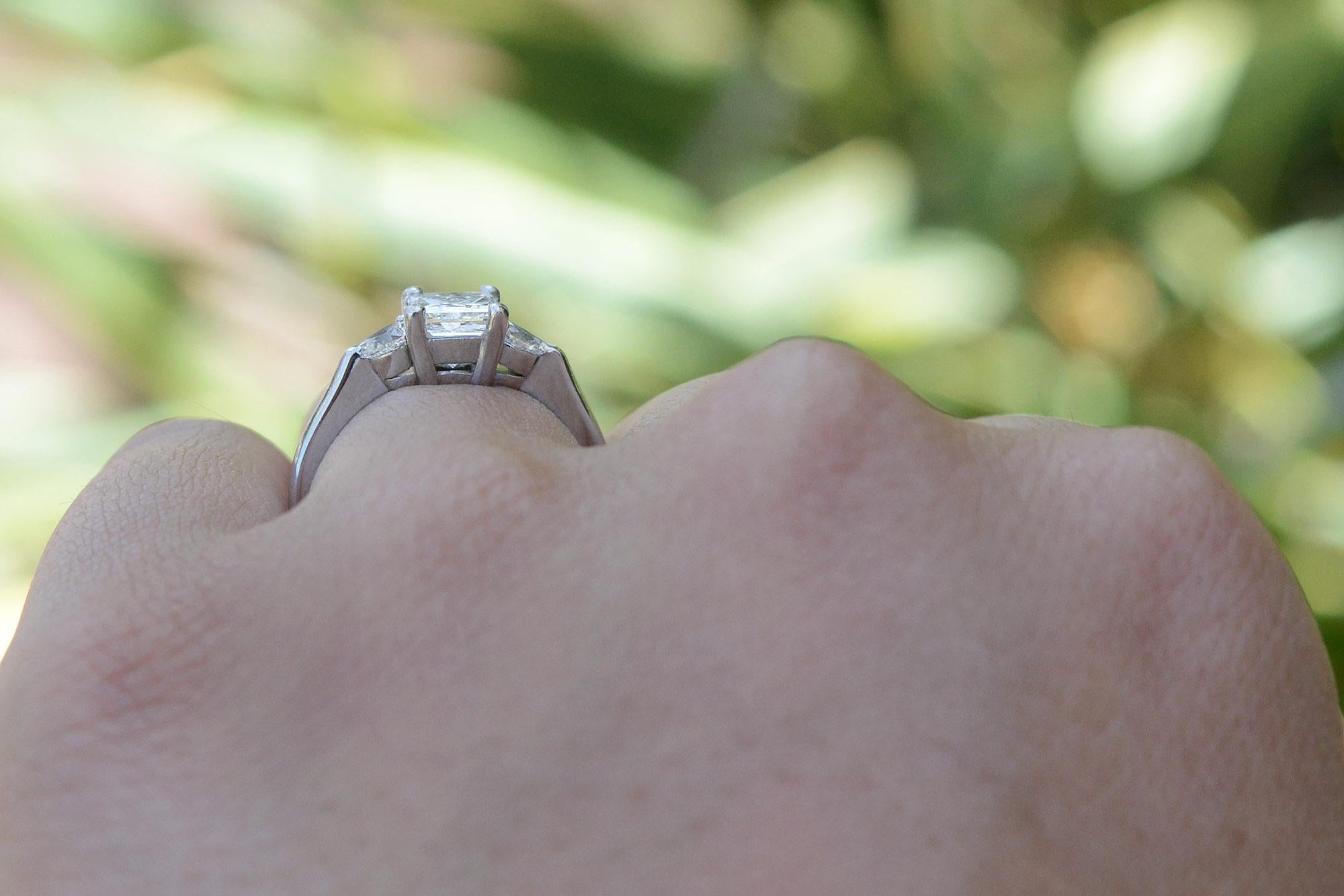Contemporary 1.08 Carat Princess Cut Diamond 3 Stone Engagement Ring For Sale