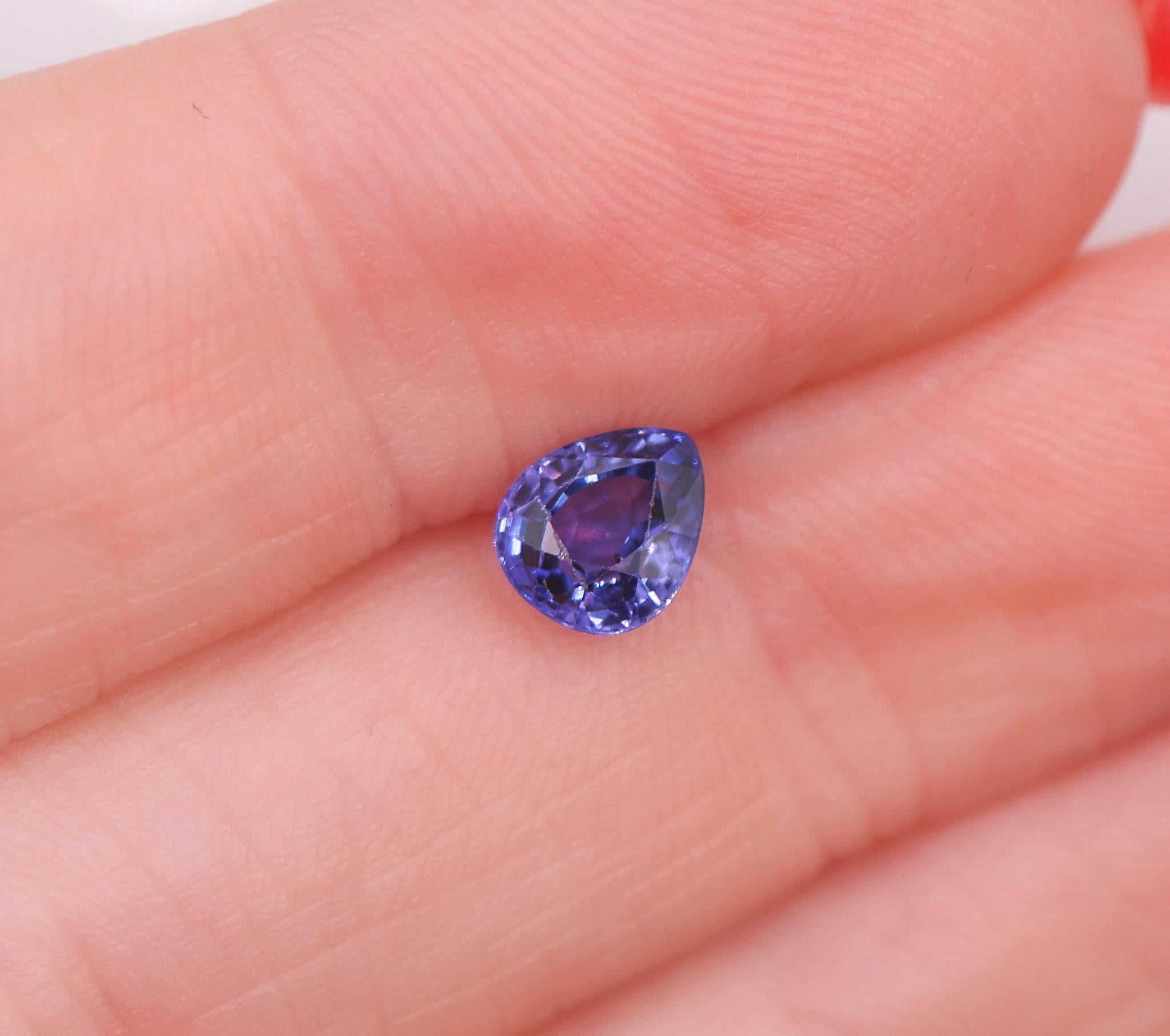Taille poire Saphir violet de 1 carat, pierre précieuse non sertie en forme de poire de 6,5 x5,5 mm en vente