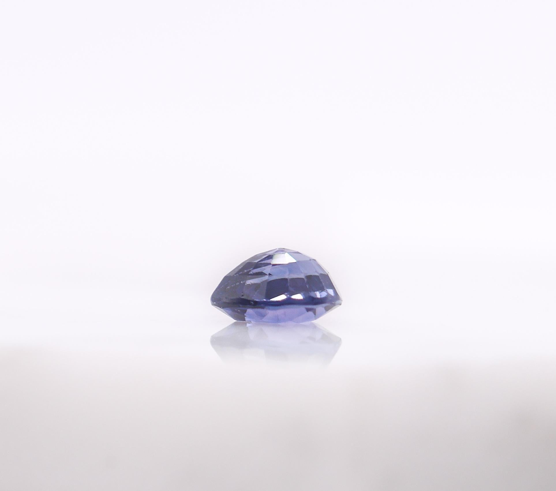 Saphir violet de 1 carat, pierre précieuse non sertie en forme de poire de 6,5 x5,5 mm en vente 2
