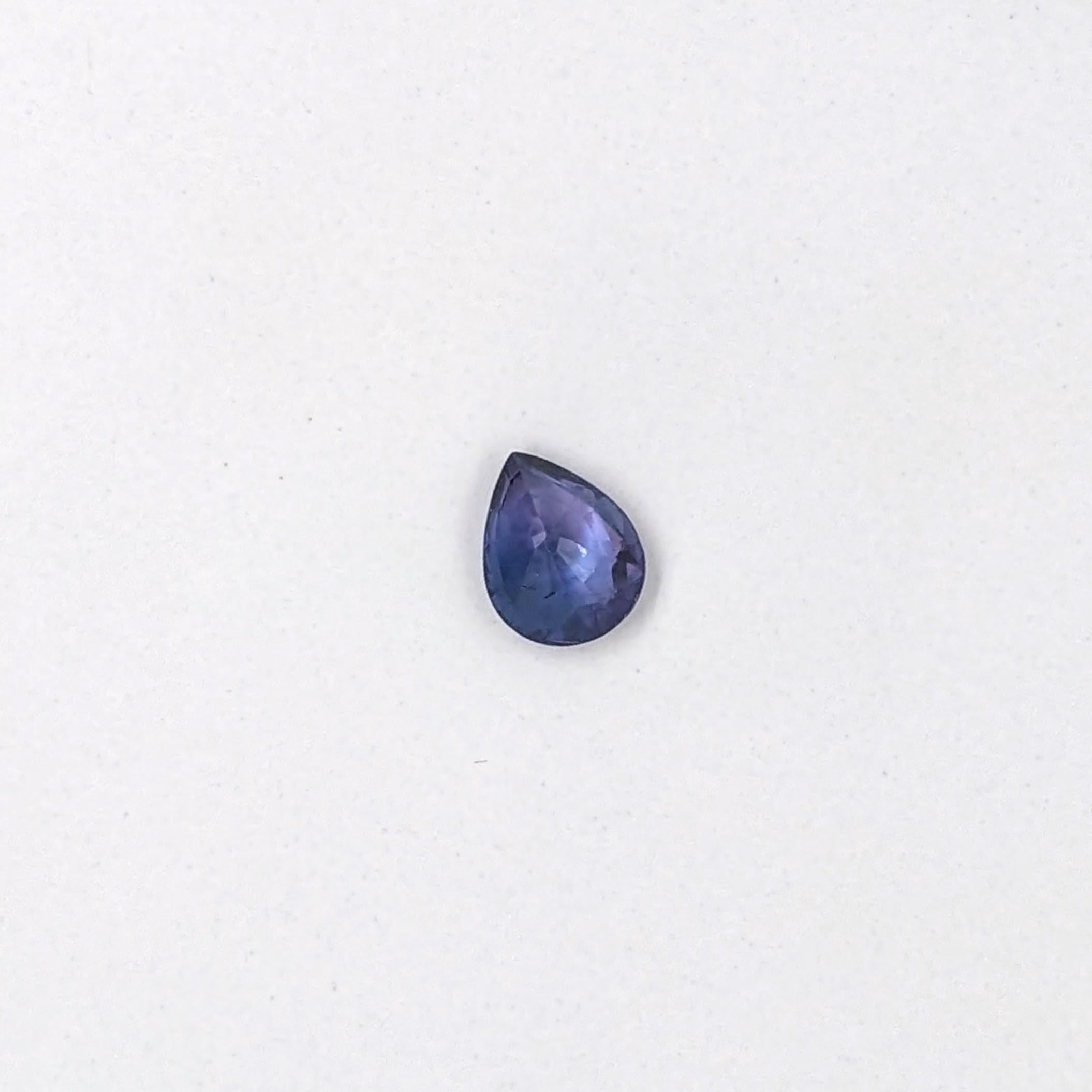 Saphir violet de 1 carat, pierre précieuse non sertie en forme de poire, 7 x 5 mm Unisexe en vente
