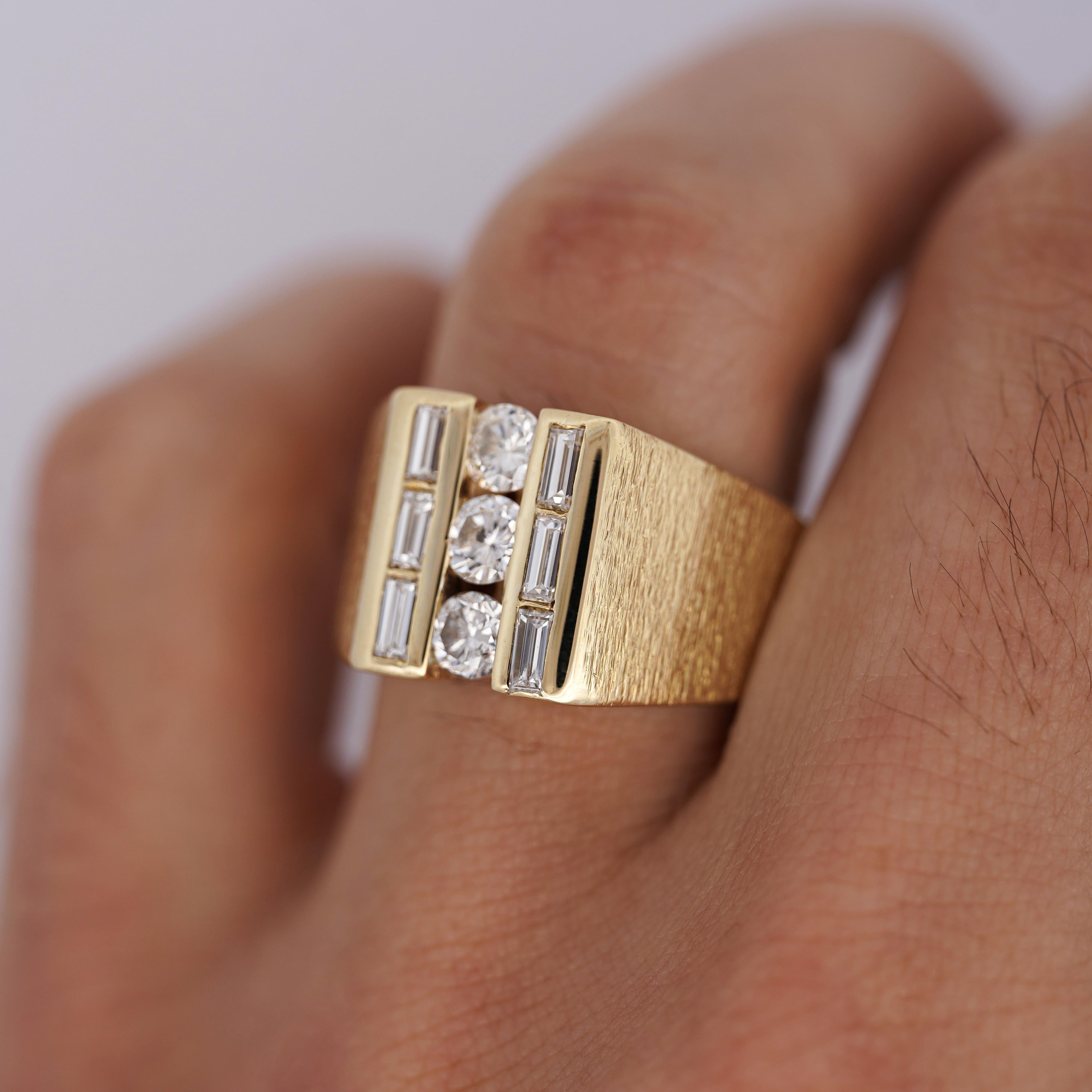 Contemporary 1 Carat Round & Baguette Cut Diamond & 18K Gold Matte Mens Ring For Sale