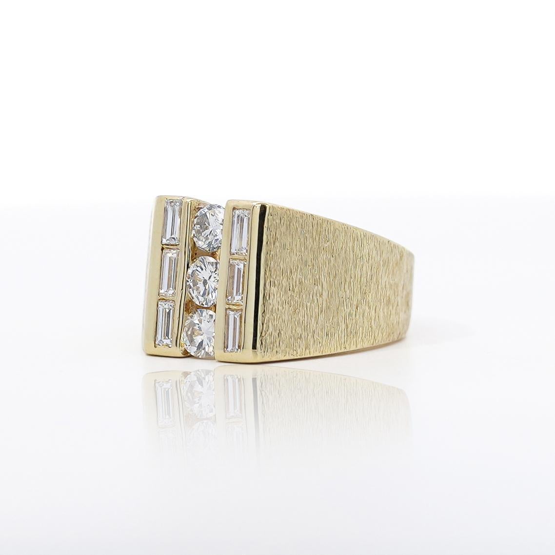1 Carat Round & Baguette Cut Diamond & 18K Gold Matte Mens Ring For Sale 4