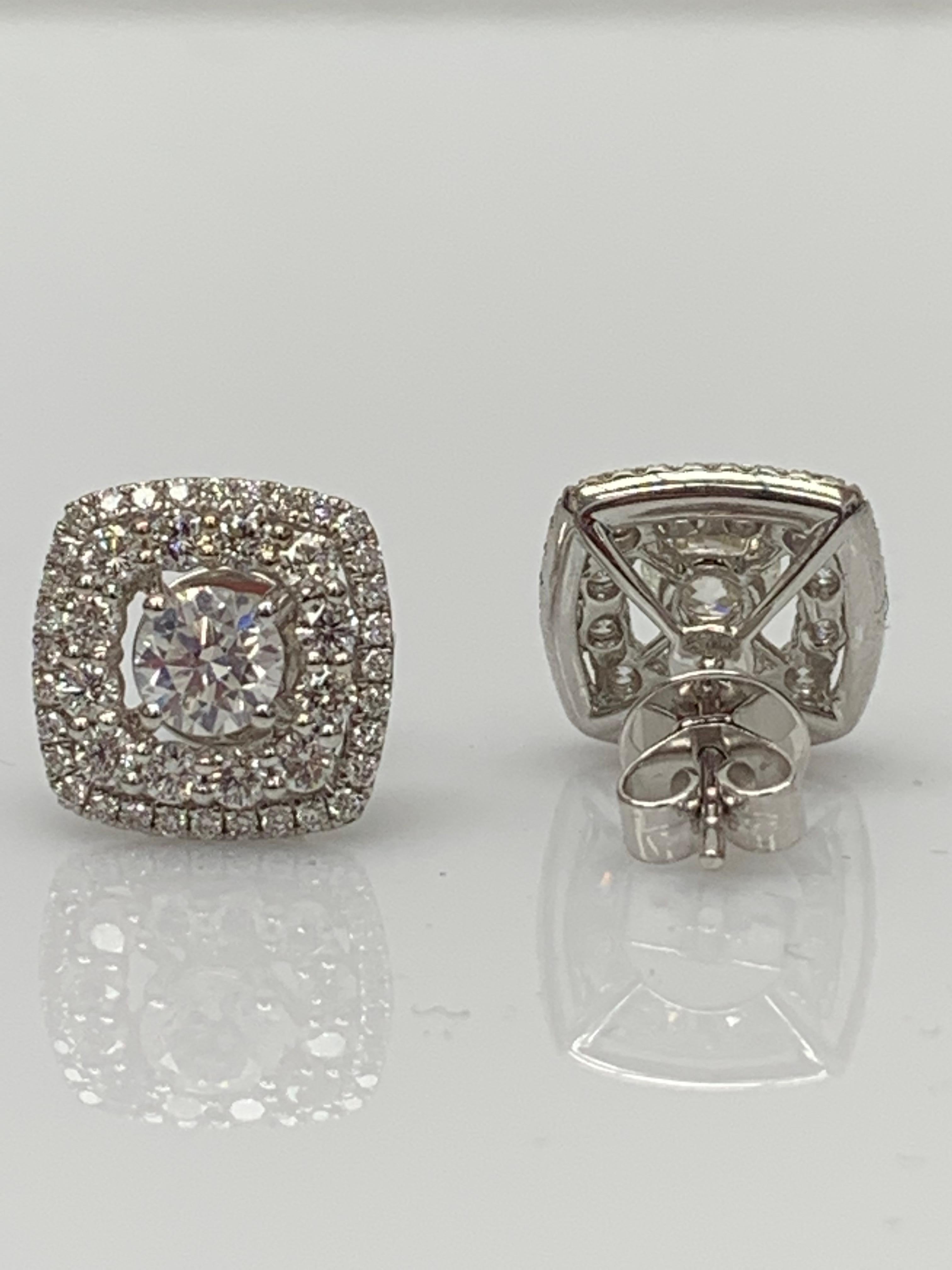Taille ronde 1 carat  Boucles d'oreilles en or blanc 18 carats avec diamants Neuf - En vente à NEW YORK, NY
