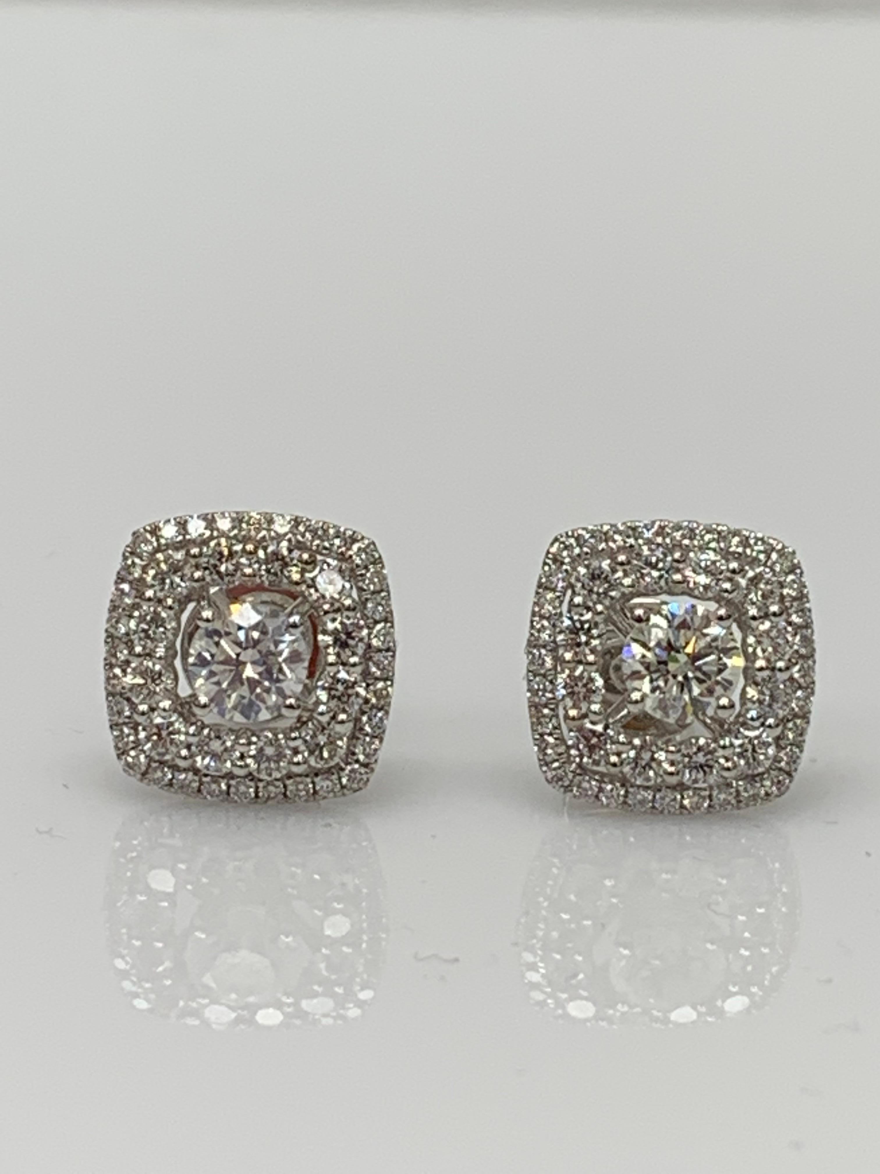 Taille ronde 1 carat  Boucles d'oreilles en or blanc 18 carats avec diamants Pour femmes en vente