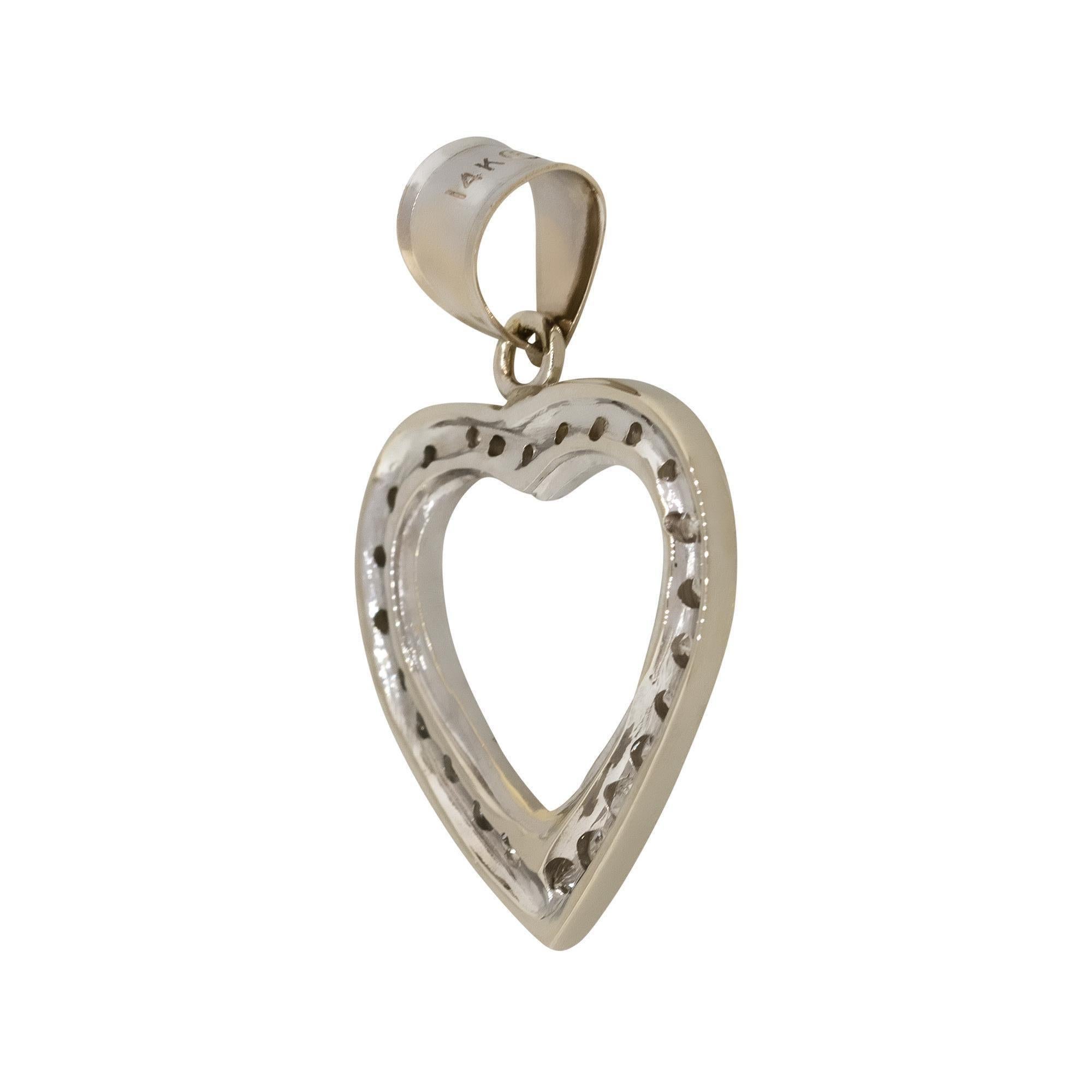 Taille ronde Pendentif en forme de cœur ouvert en or 14 carats avec diamants taille ronde de 1 carat en vente