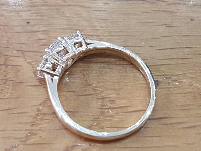 1 Carat Round Diamond Engagement Ring, 3-Stone Diamond Ring, Classic ...