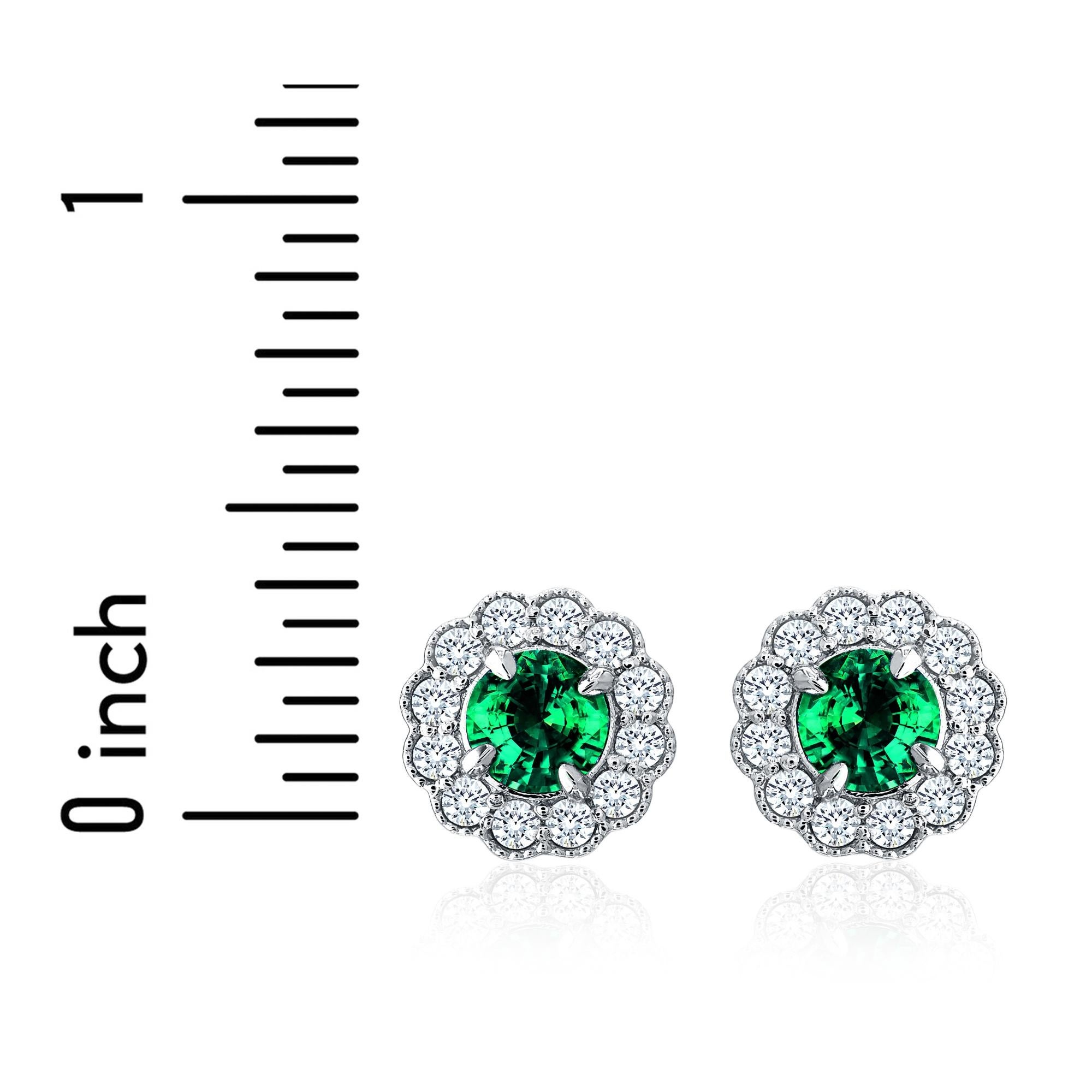 Taglio rotondo Orecchini con smeraldo rotondo da 1 carato e diamante aureolato da 0,55 carati in oro 18k ref444 in vendita