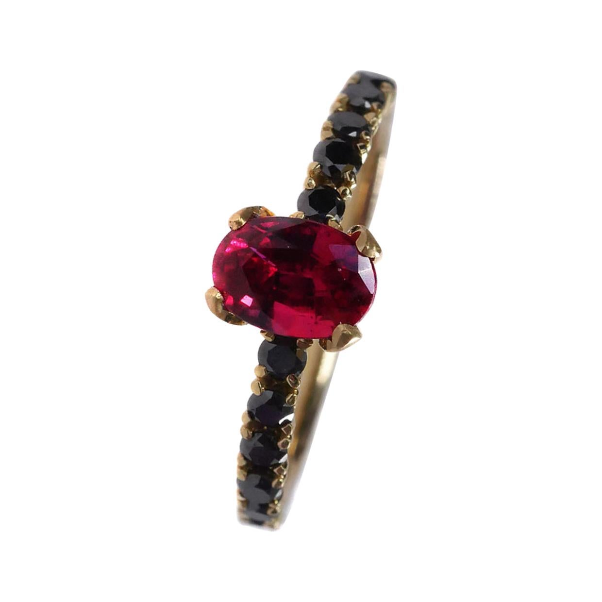 1 Carat Ruby and Black Diamonds Solitaire Ring Set in 18 Karat Yellow Gold