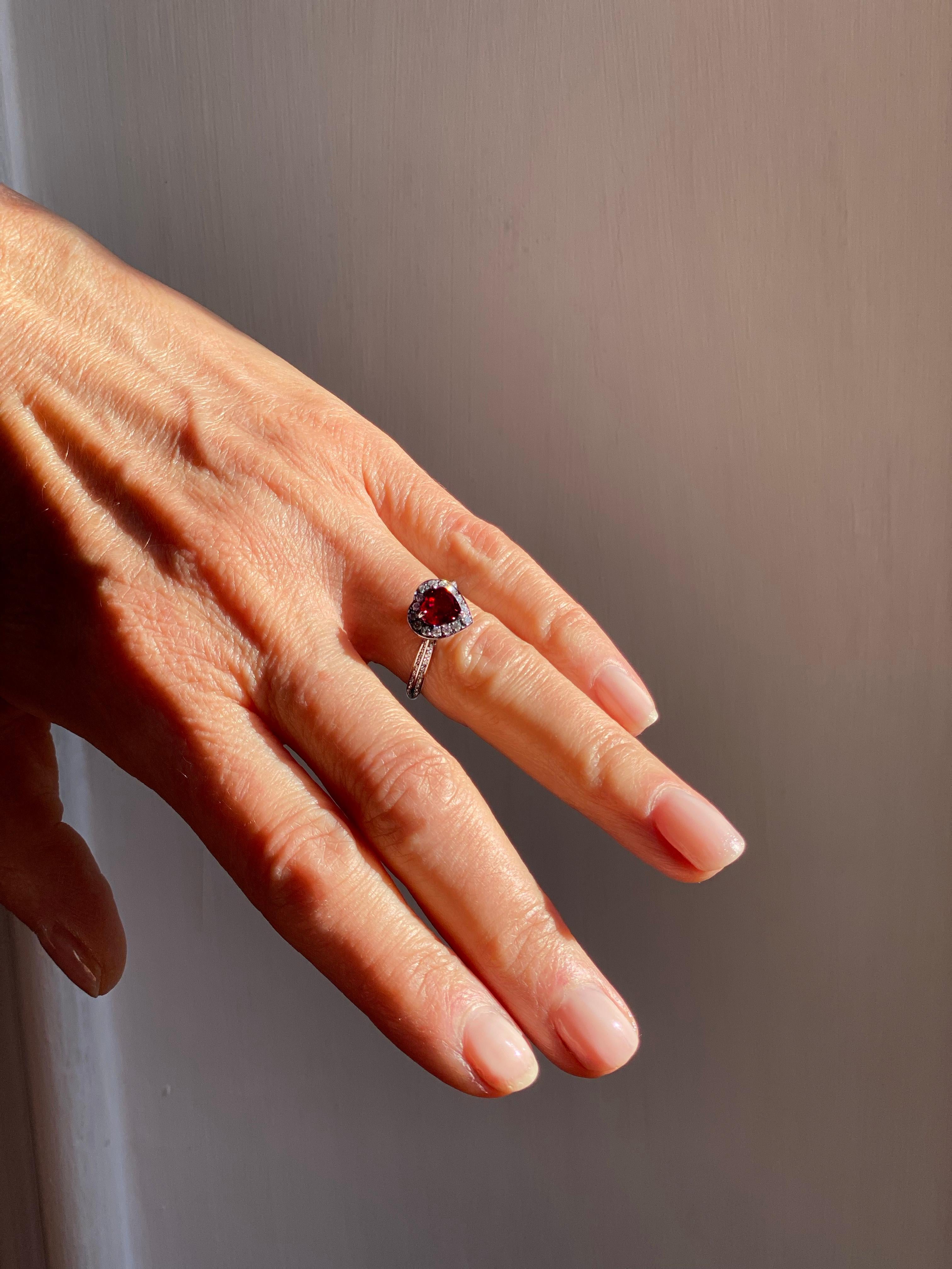 1 carat ruby ring