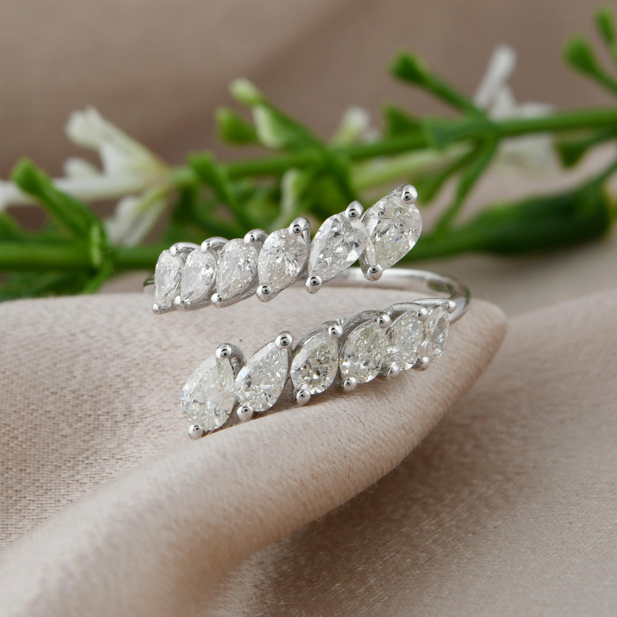 1 Carat SI Clarity HI Color Pear Diamond Wrap Ring 18 Karat White Gold Jewelry In New Condition For Sale In Diera, Dubai