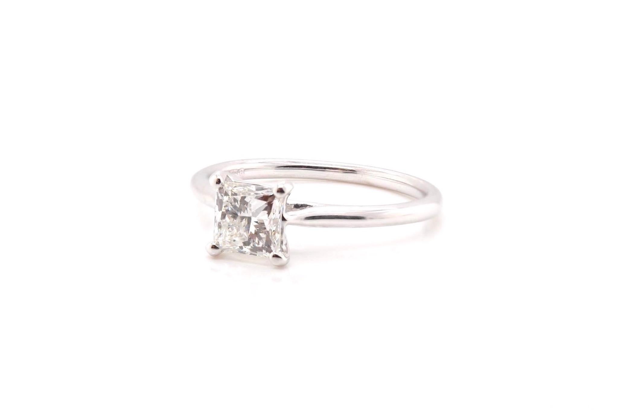 1 carat synthetic diamond solitaire ring In Good Condition For Sale In PARIS, FR