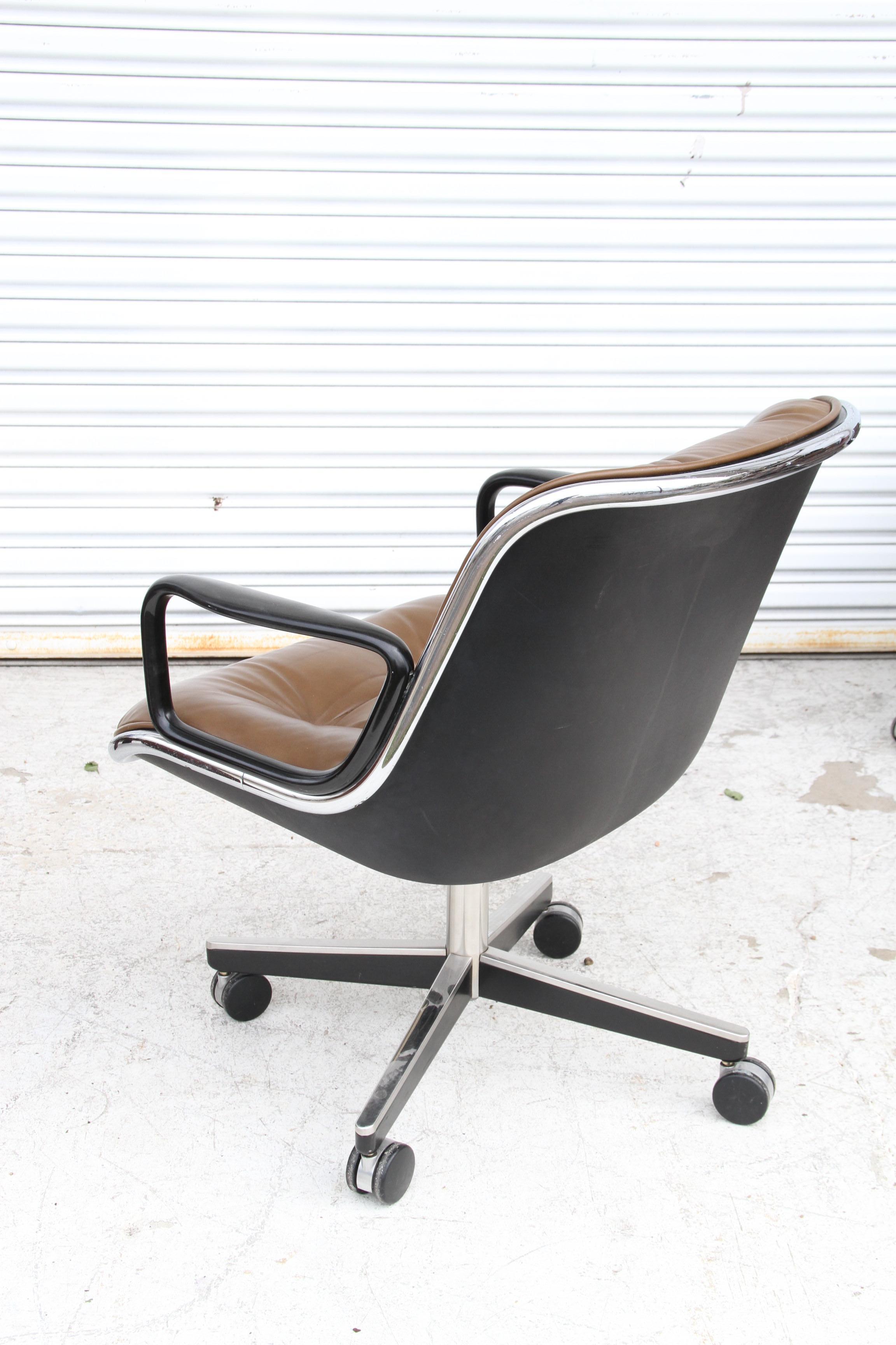 1 Charles Pollock for Knoll Executive Chairs (4 Available) In Good Condition In Pasadena, TX