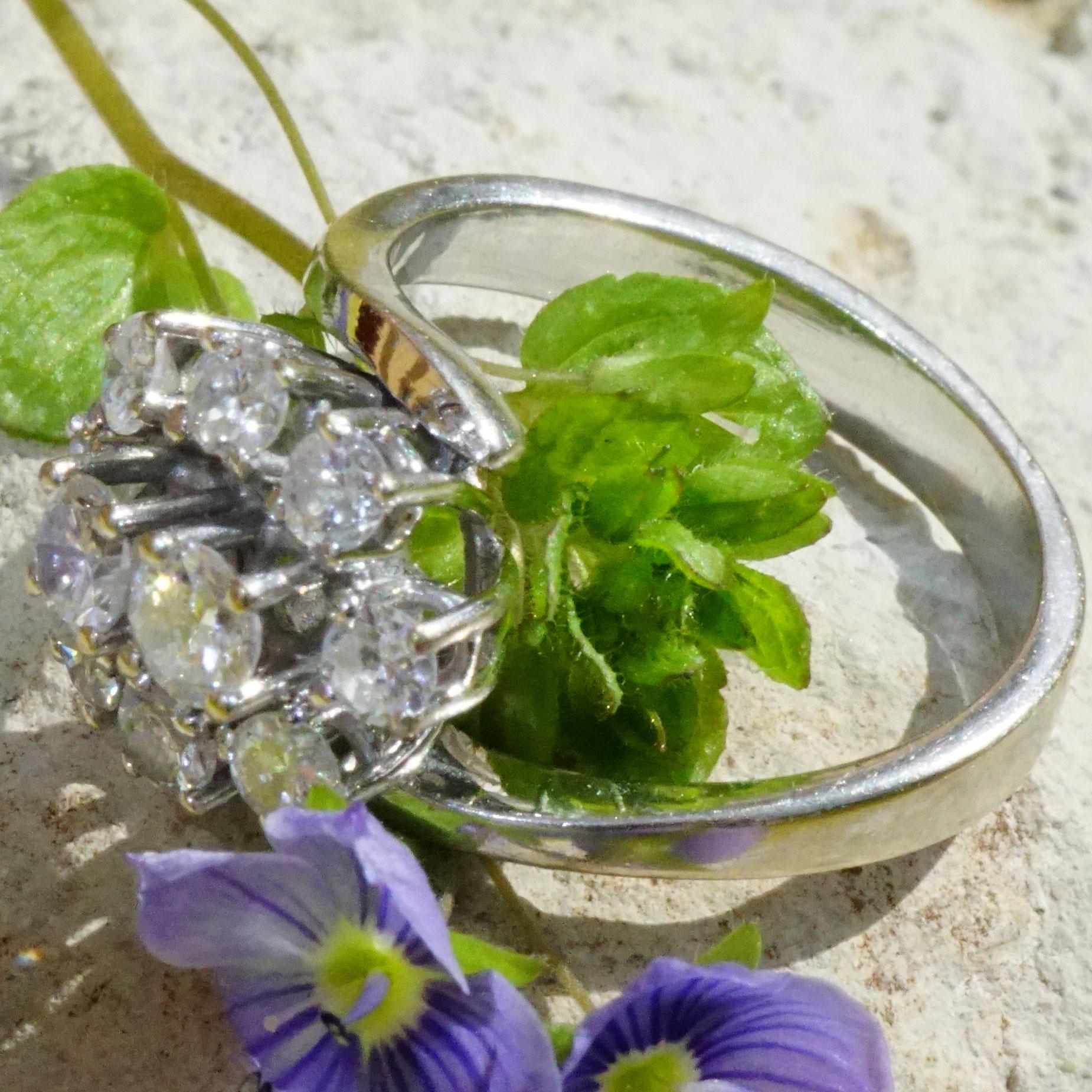 Brillant Ring Diamanten 1 ct was für ein charmanter Stil 10 Vollschliff Diamanten W / SI  (Moderne) im Angebot