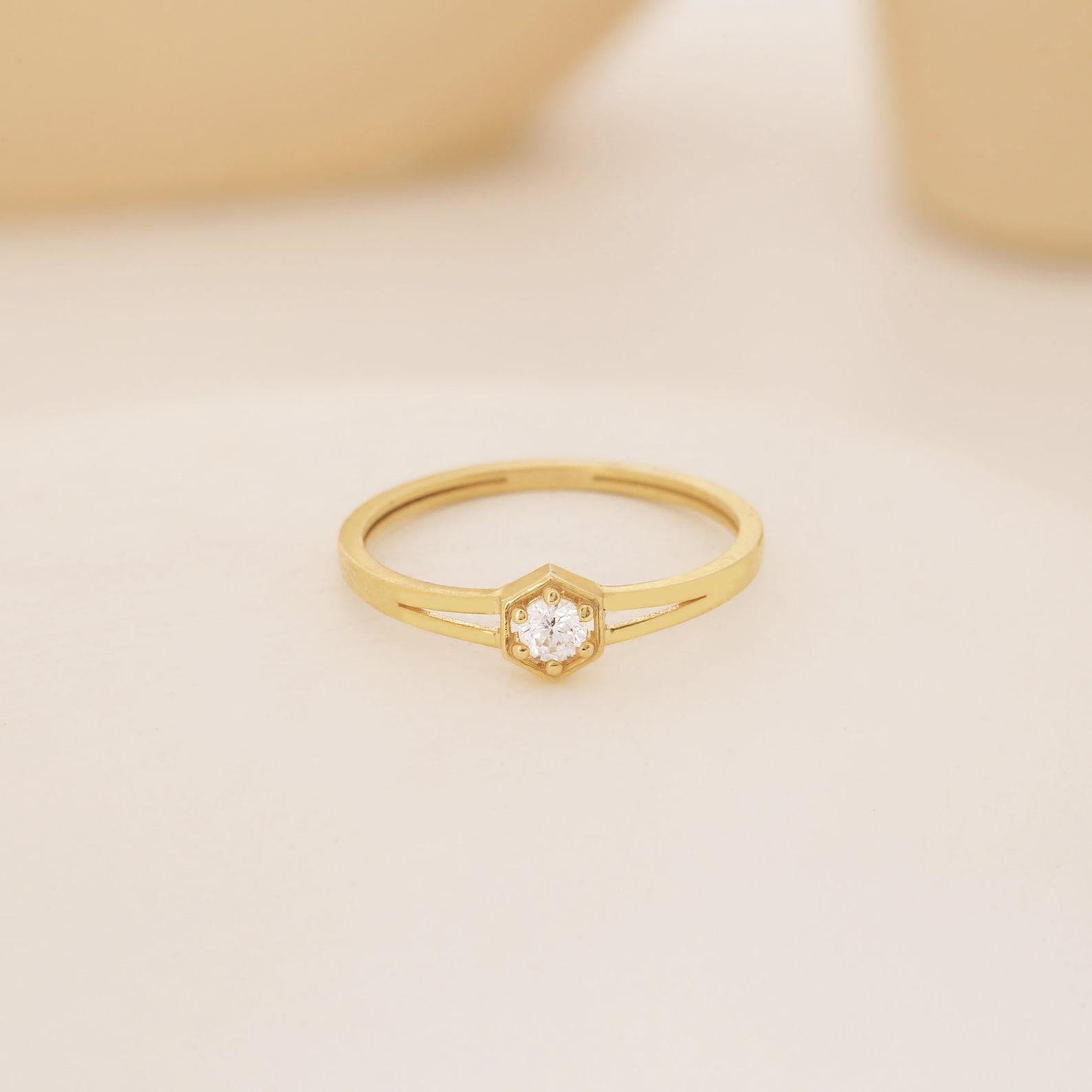 1 CT Minimalist Vintage Style Ring 925 Sterling Silver Anniversary Gift For Her. For Sale 4